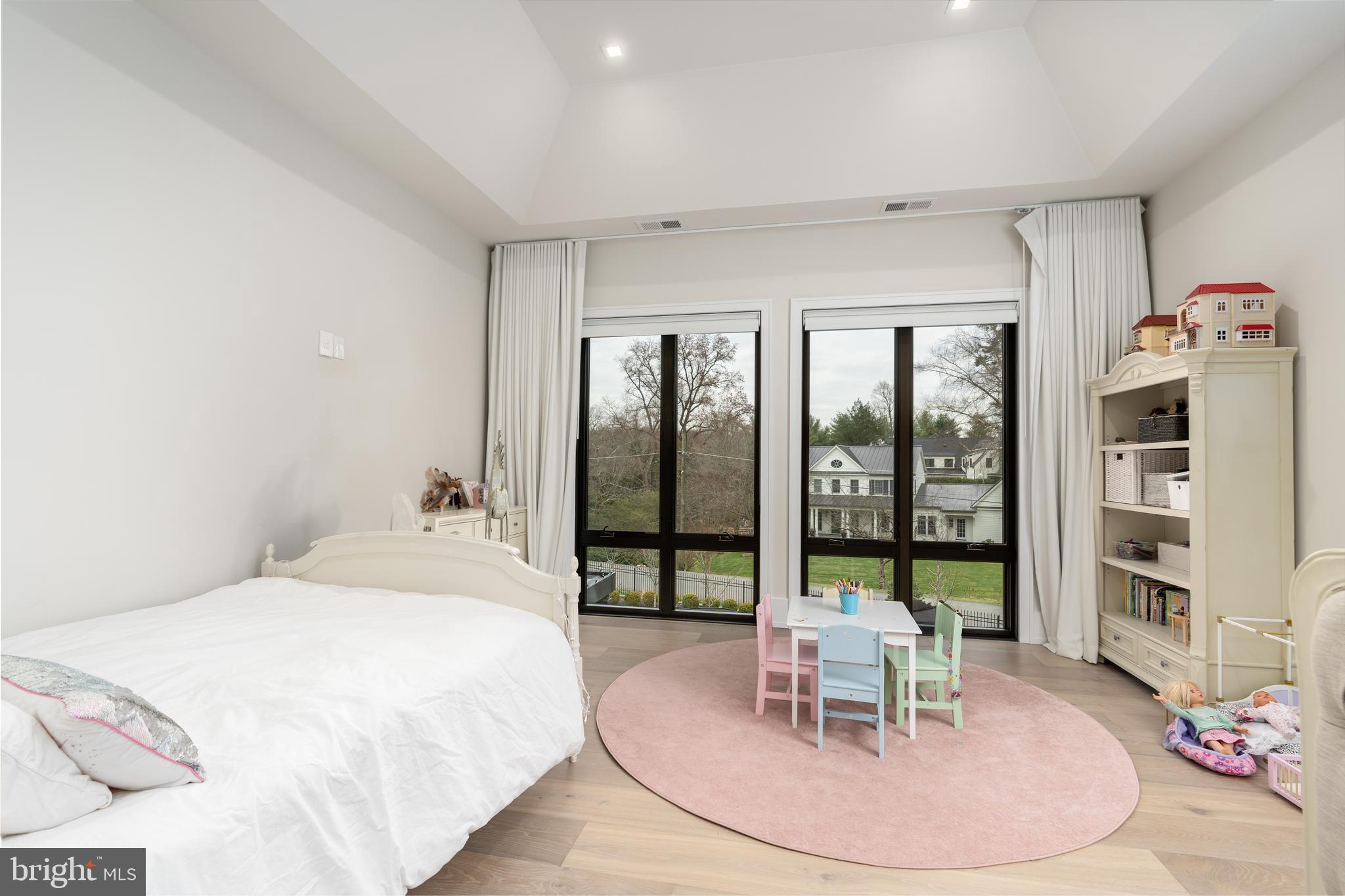 LANGLEY HILL - Residential