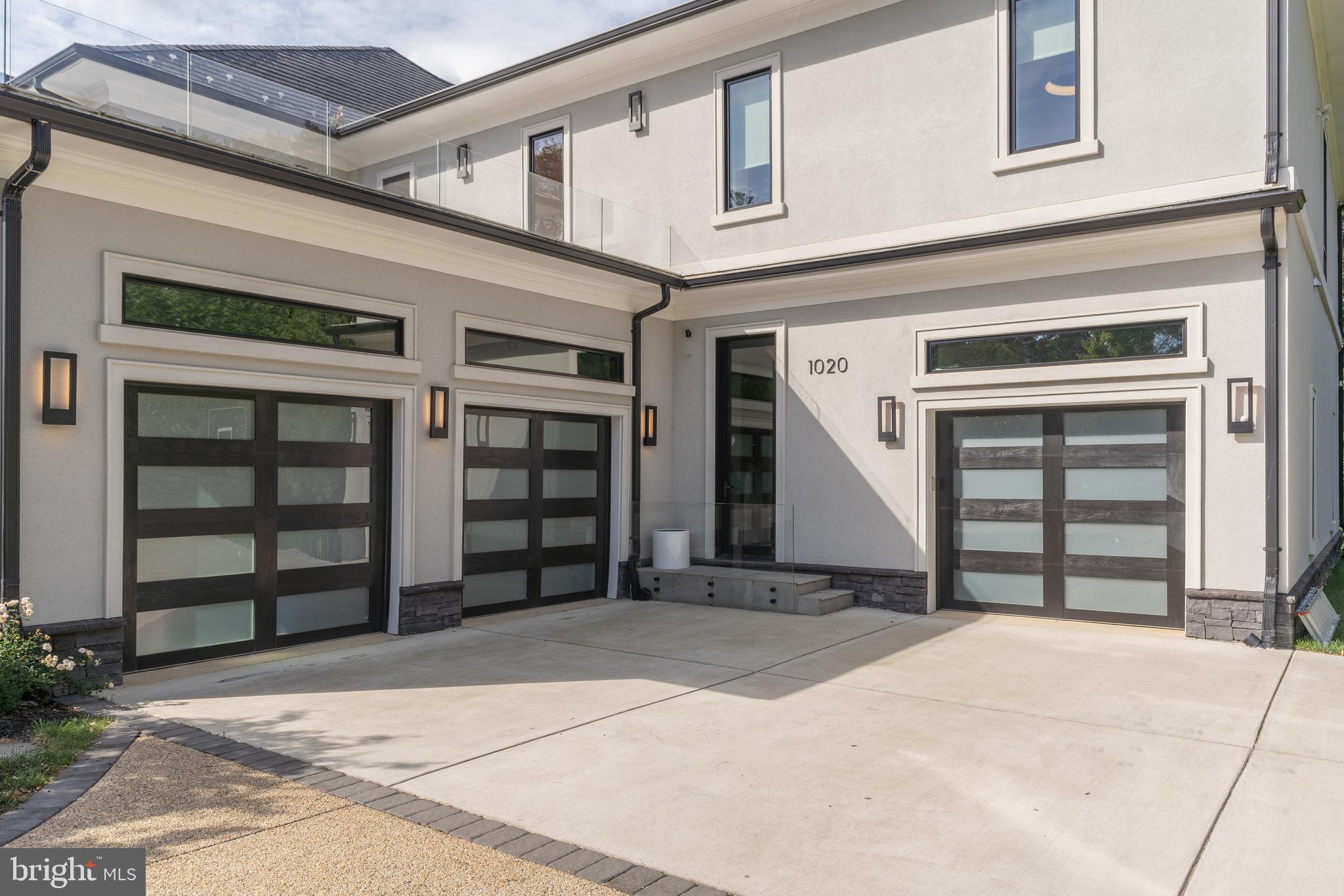 LANGLEY HILL - Residential