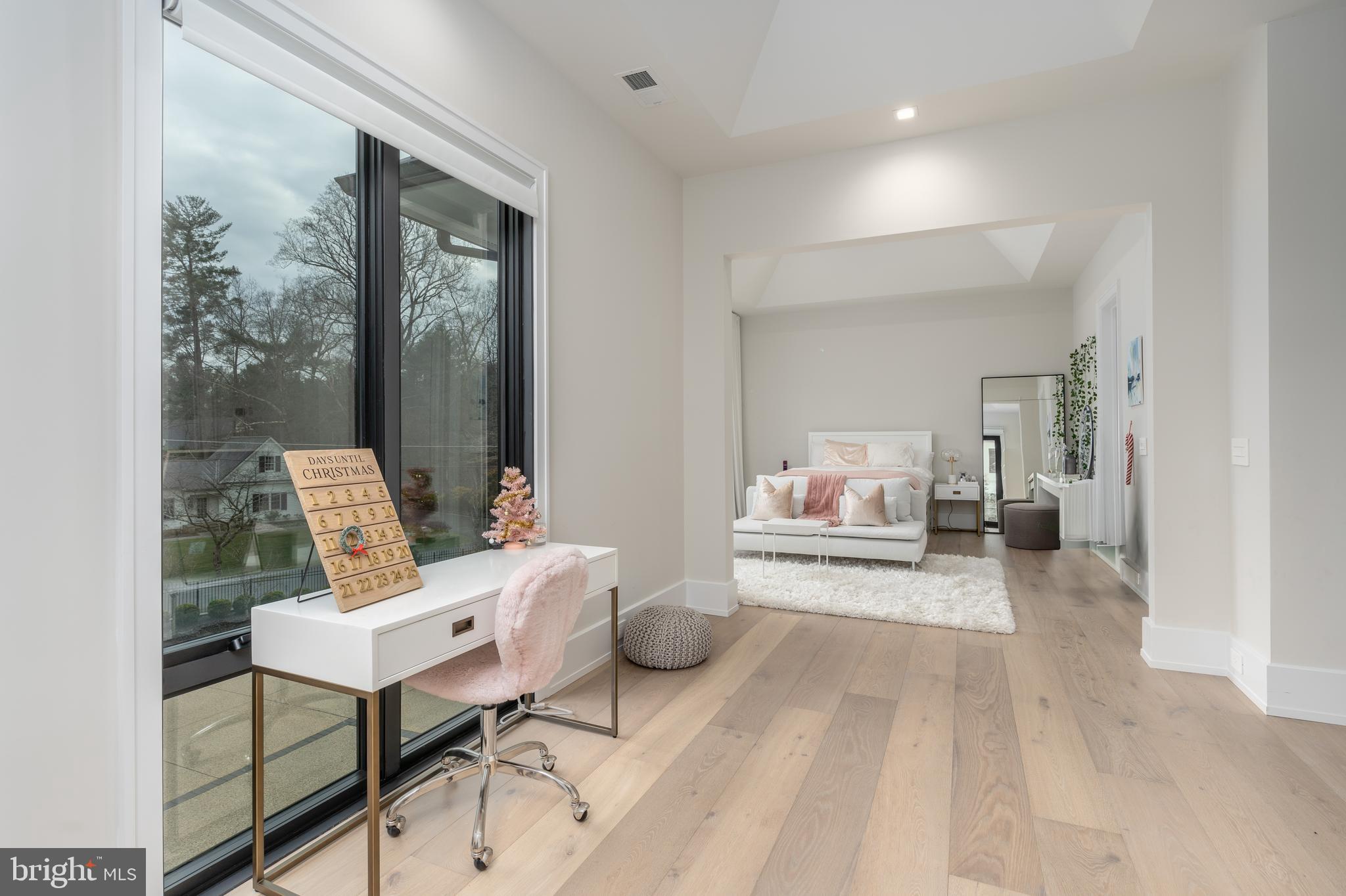 LANGLEY HILL - Residential