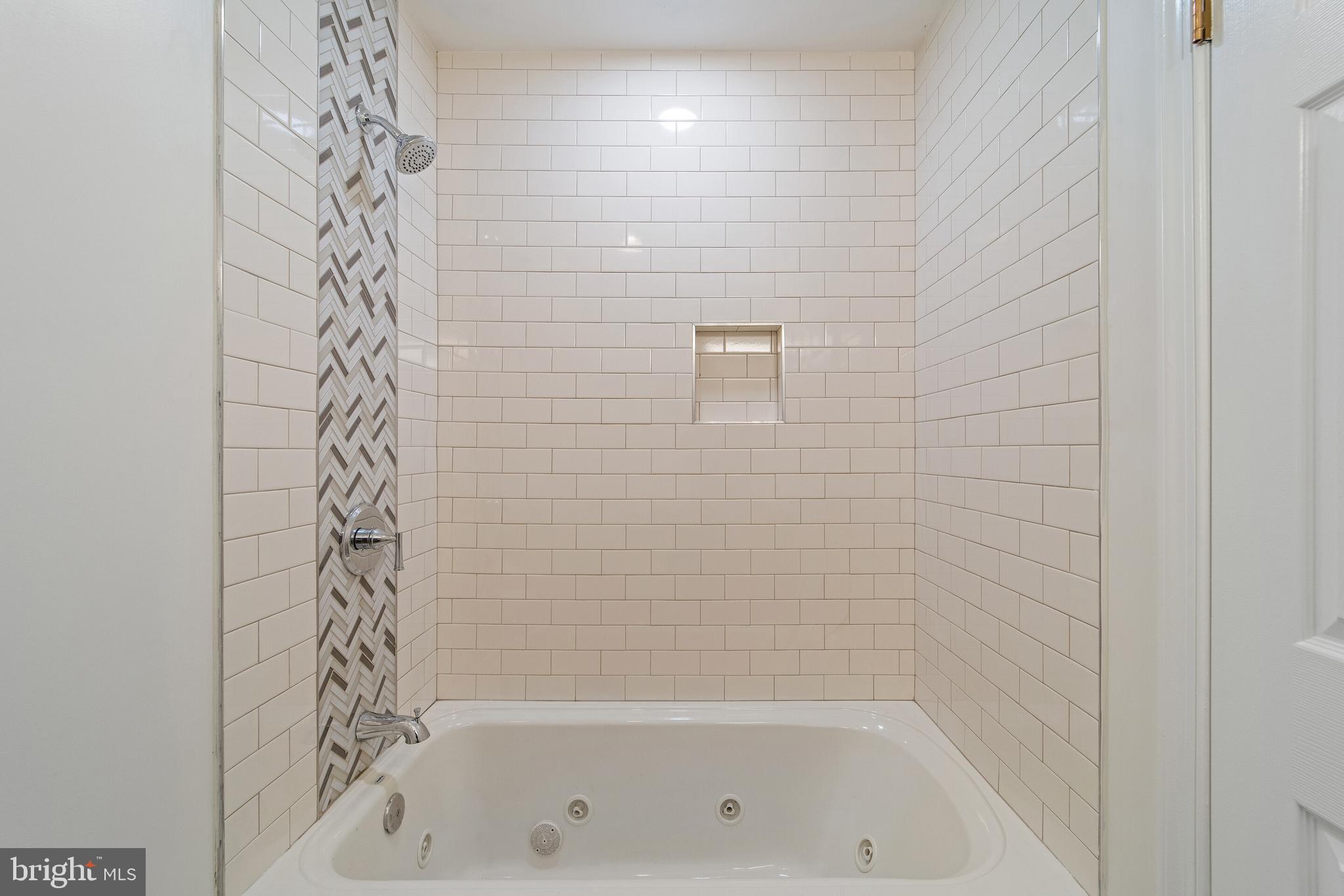 BALDWIN RIDGE - Residential Lease