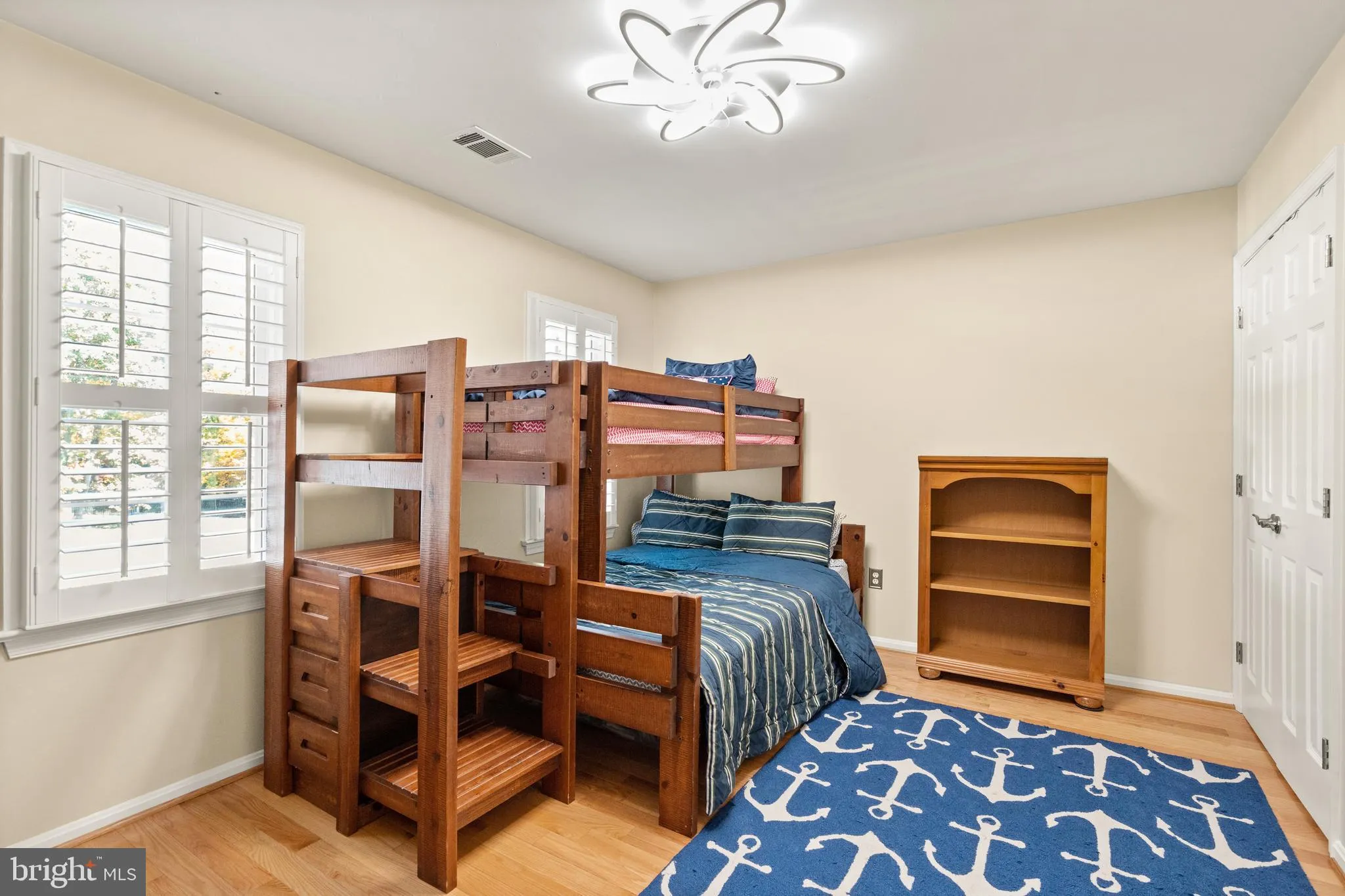 Annandale, Virginia 22003, United States, 4 Bedrooms Bedrooms, ,4 BathroomsBathrooms,Residential,Active,182142