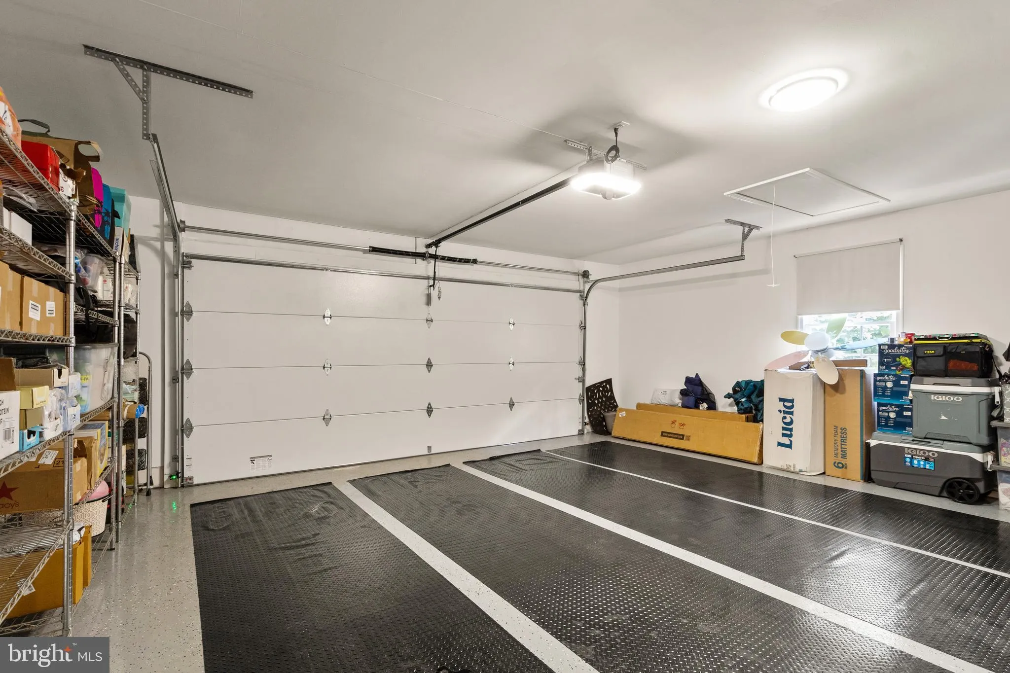 Annandale, Virginia 22003, United States, 4 Bedrooms Bedrooms, ,4 BathroomsBathrooms,Residential,Active,182142