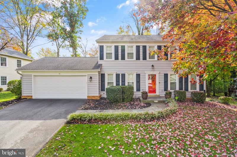 ***COMING SOON****BEAUTIFUL HOME with UPDATES THROUGHOUT!! Beautiful 4 bedroom, 3.5 bathroom meticulously maintained home inside the beltway. Premium location, with easy access to I-495, walking distance to direct bus service to the Pentagon, and close to the Dunn Loring Metro and Tysons.
The home features a full house generator, electric car charger in garage, fully renovated GORGEOUS kitchen, dining room with built-in hutch, wet bar, bonus fridge in basement, plantation shutters, and so much more. There is true pride in ownership with this home.
*Rent Spree application Required. No pets, no exception. Long-term lease preferred.