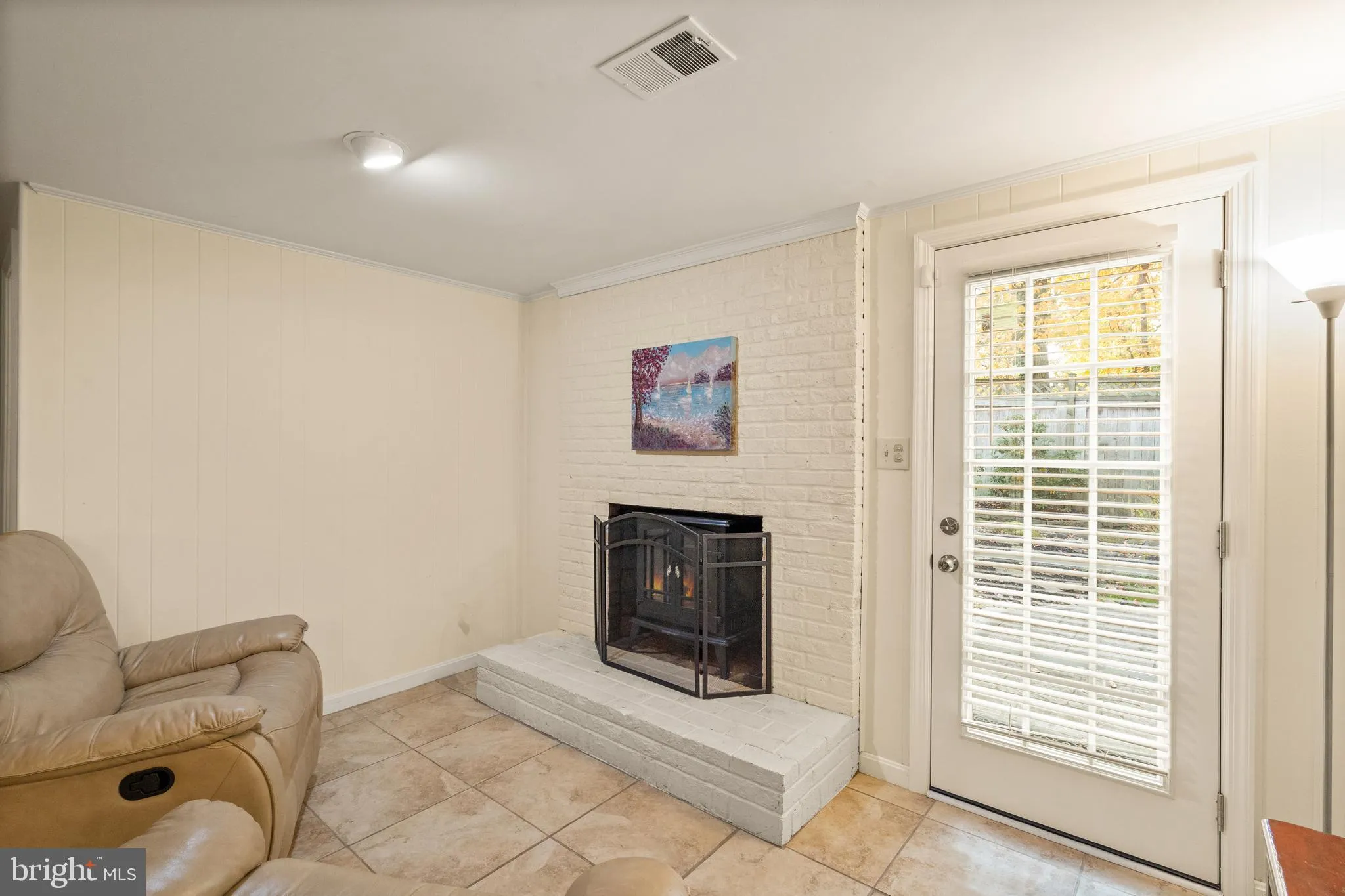 Annandale, Virginia 22003, United States, 4 Bedrooms Bedrooms, ,4 BathroomsBathrooms,Residential,Active,182142