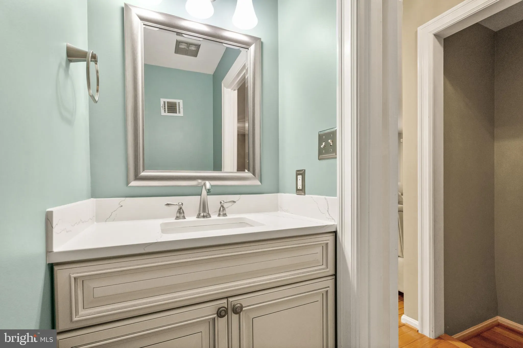 Annandale, Virginia 22003, United States, 4 Bedrooms Bedrooms, ,4 BathroomsBathrooms,Residential,Active,182142