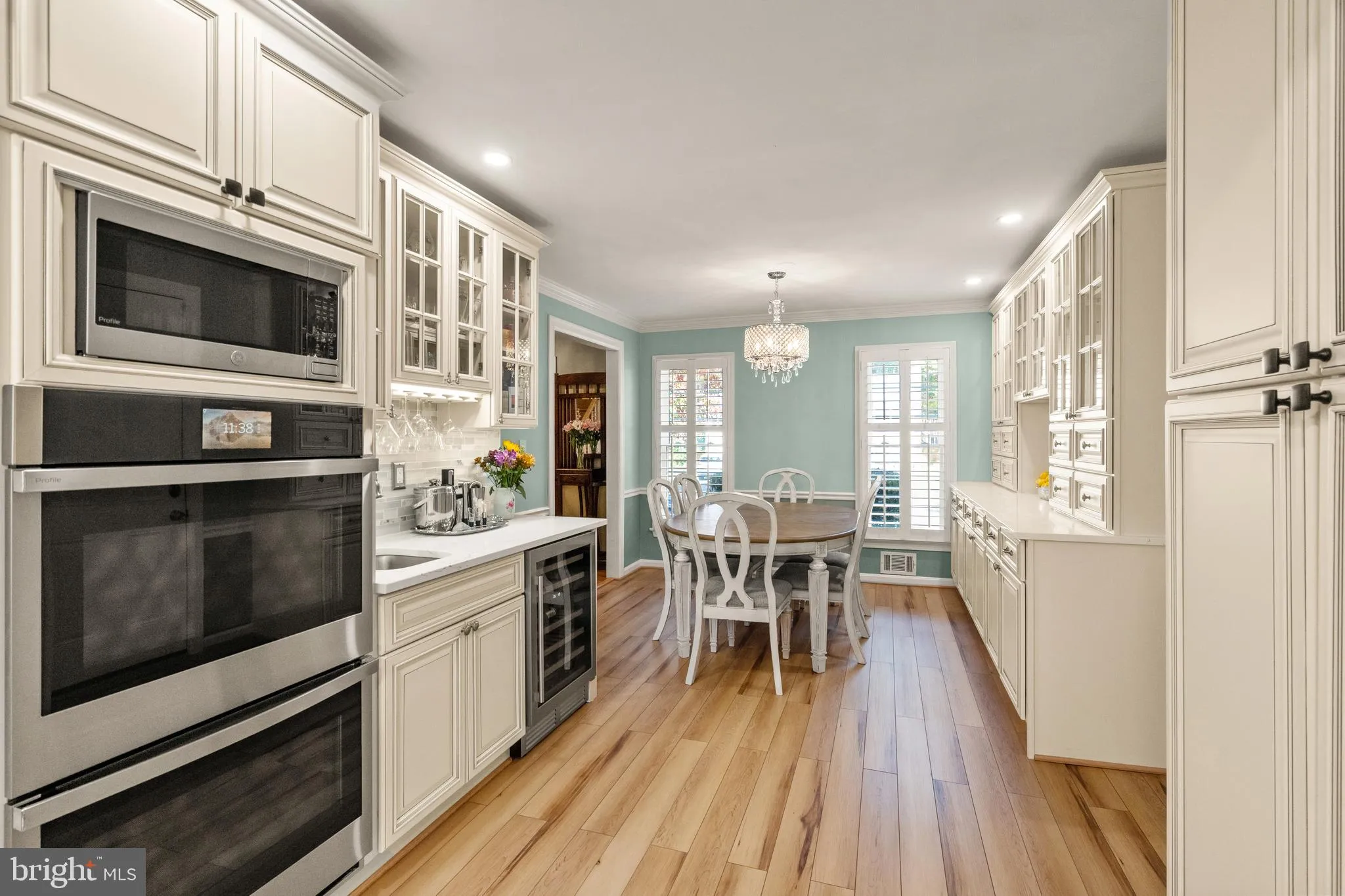 Annandale, Virginia 22003, United States, 4 Bedrooms Bedrooms, ,4 BathroomsBathrooms,Residential,Active,182142