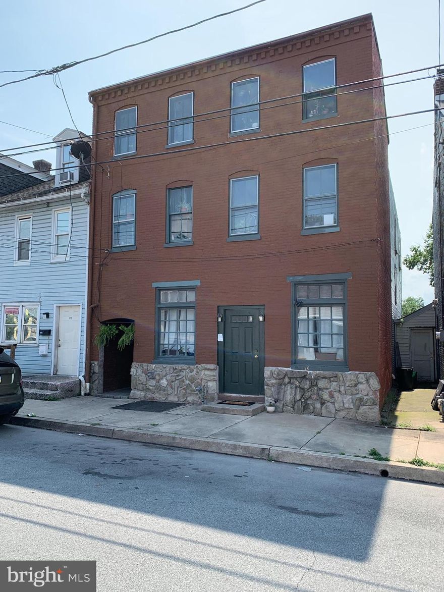 Recently renovated 2 unit featuring "adaptive reuse" style, design and decor.  Each unit features lots of living space, lots of hard surface flooring and walls to reduce costs between tenants.  Gas heat and CA.  Paved off street parking.  Units are split up and down so as to reduce noise between units and allow for separate entrances.  Today's tenants are looking for unique spaces and this building offers just that enabling the owner to capture and retain quality tenants and rents.