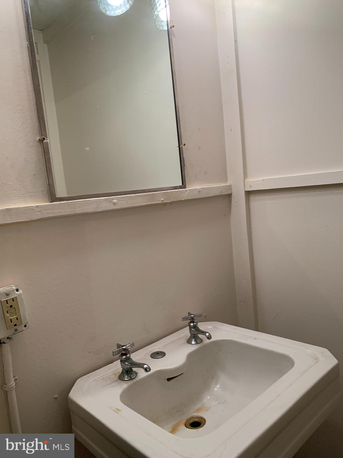 COLUMBIA BOROUGH - Residential Income