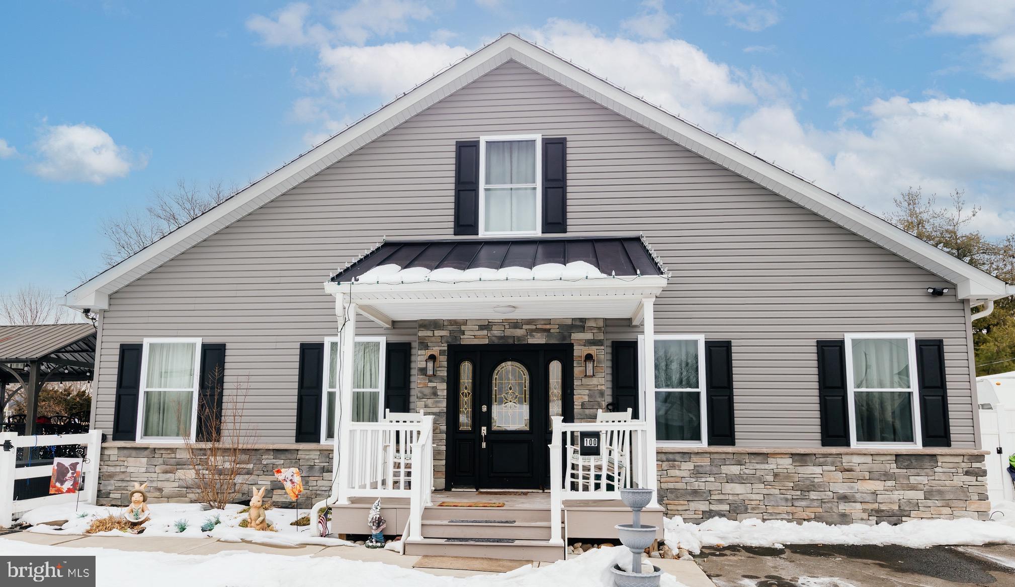 ELDERBERRY POND - Residential