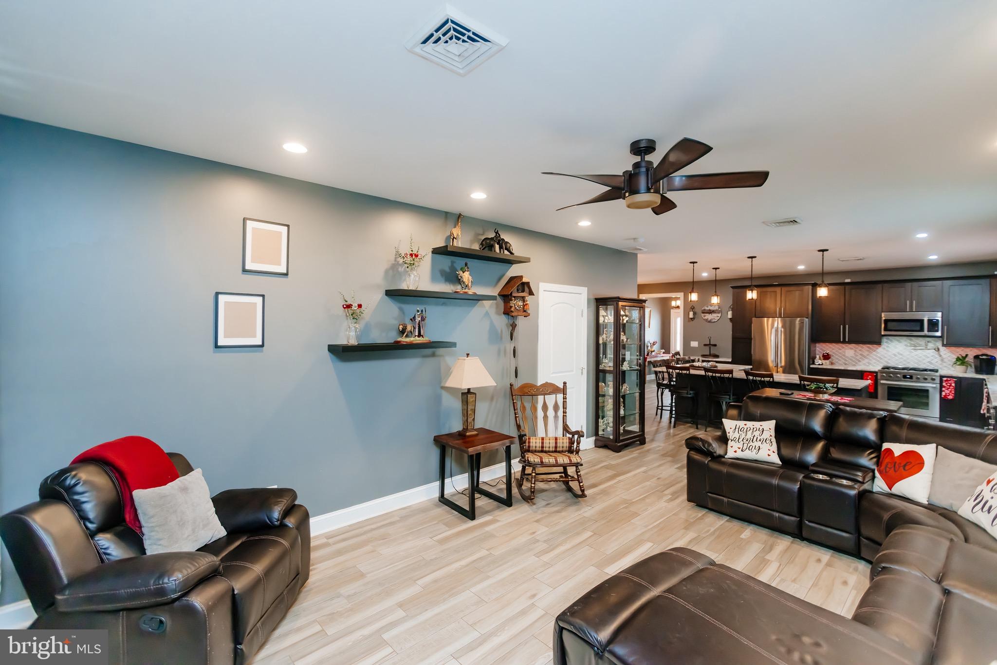 ELDERBERRY POND - Residential