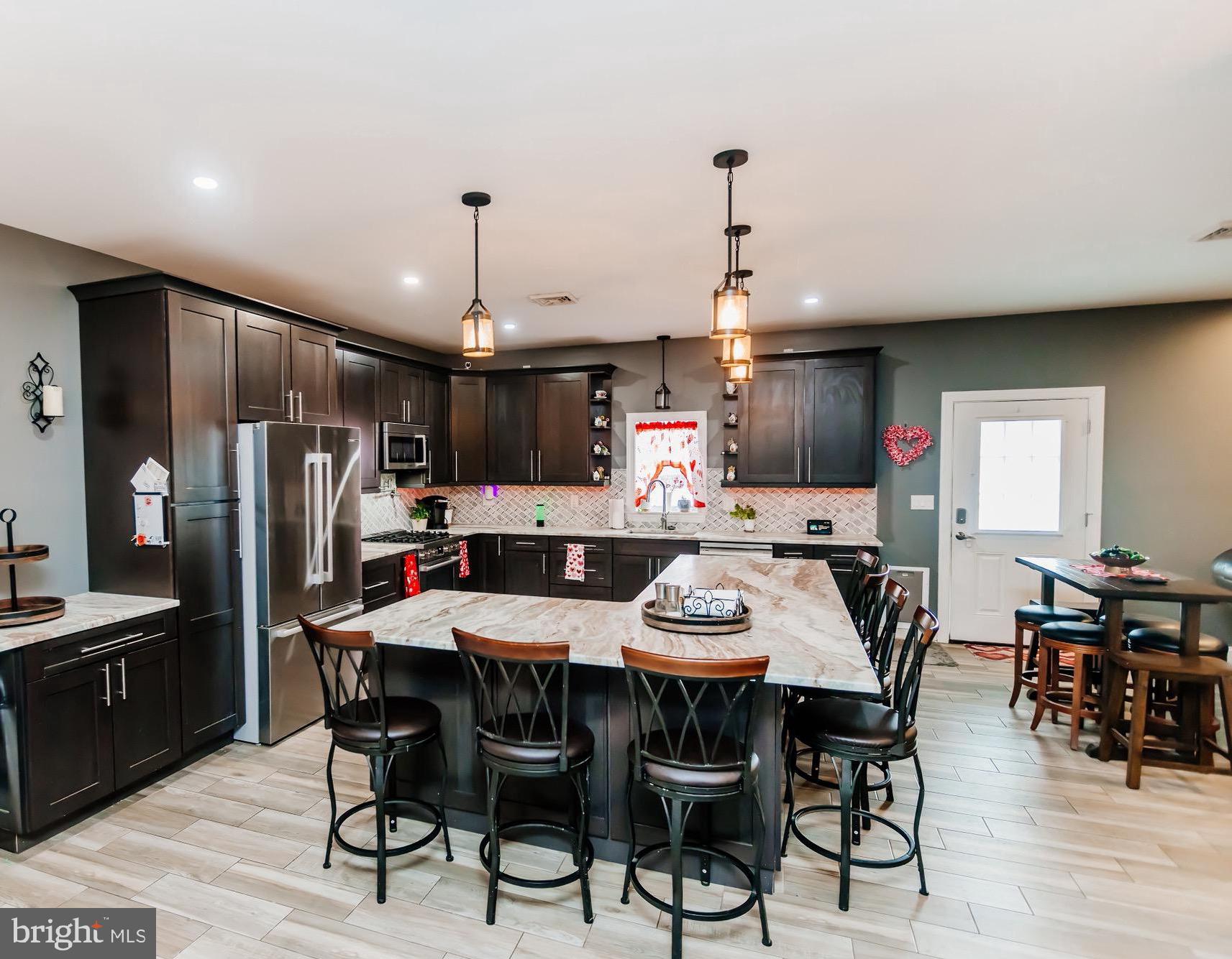 ELDERBERRY POND - Residential