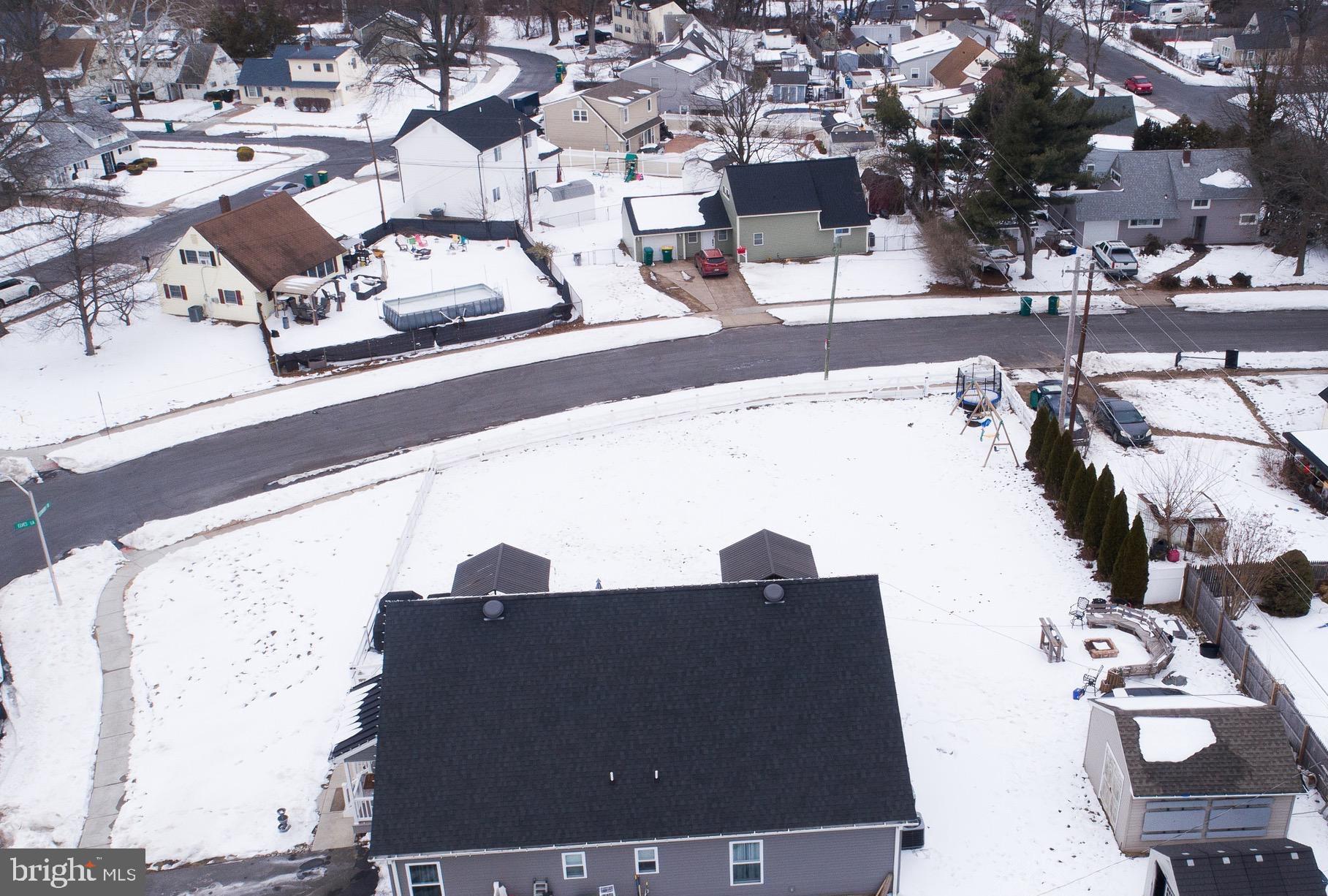ELDERBERRY POND - Residential