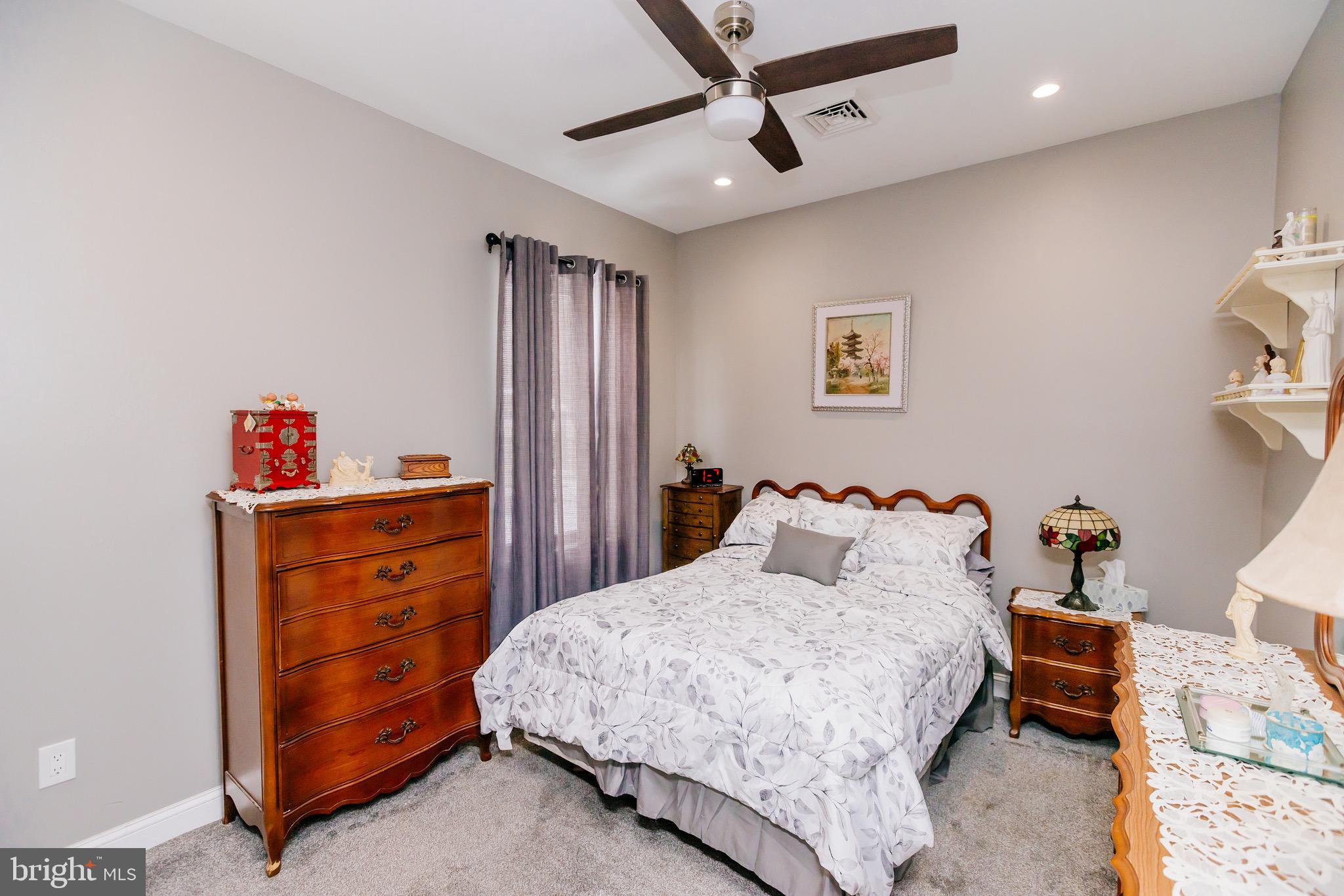 ELDERBERRY POND - Residential