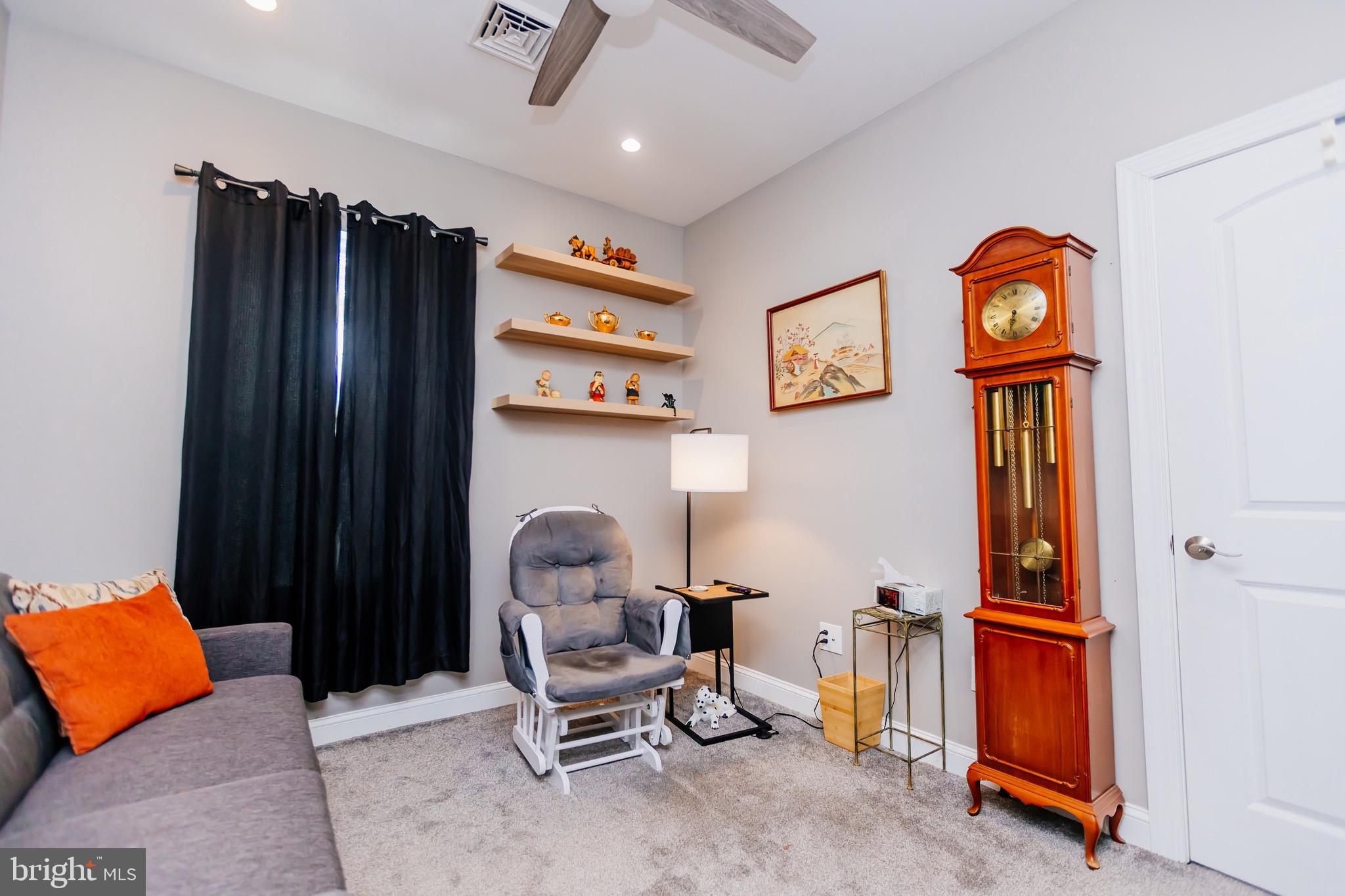 ELDERBERRY POND - Residential