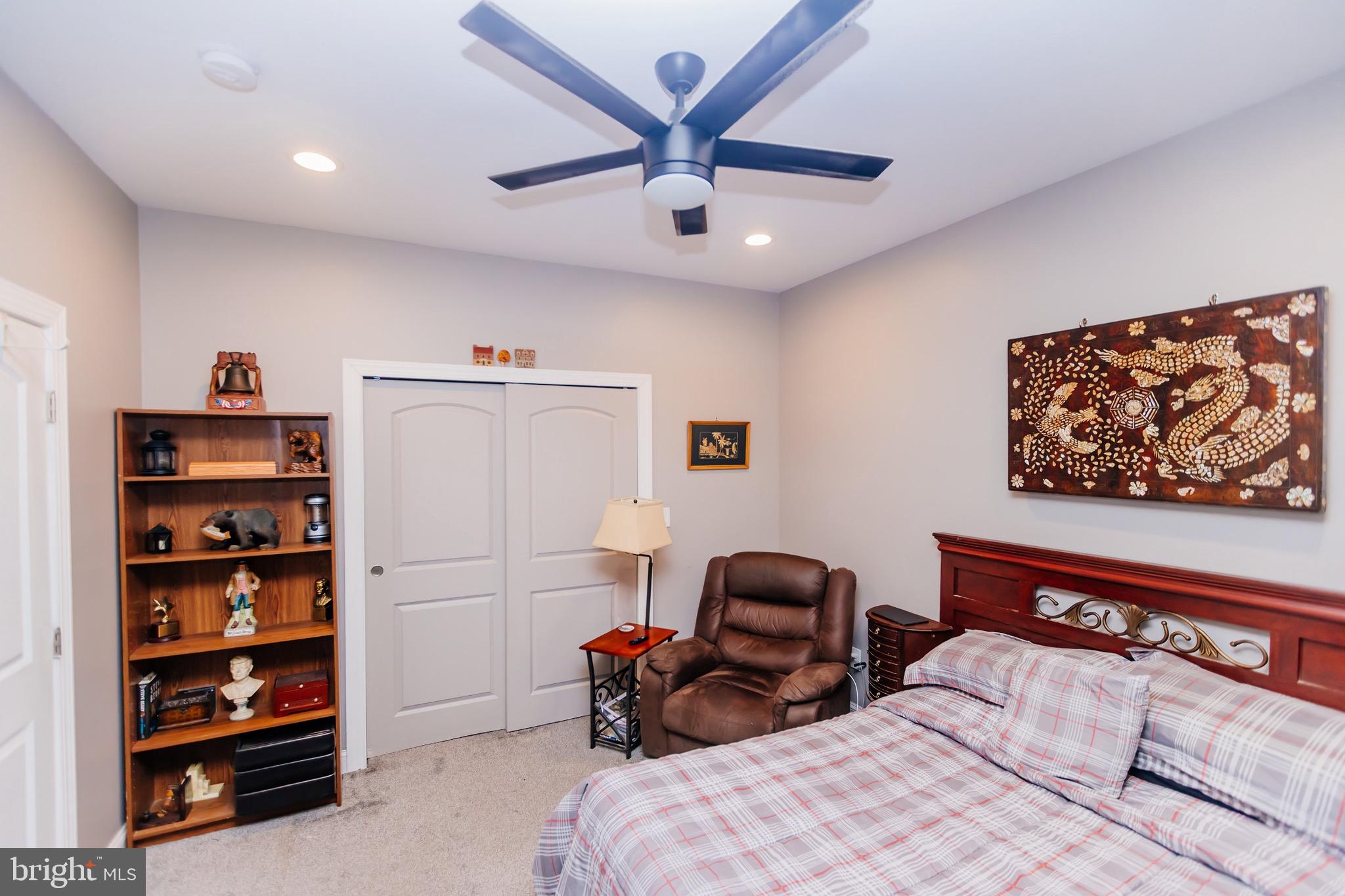 ELDERBERRY POND - Residential