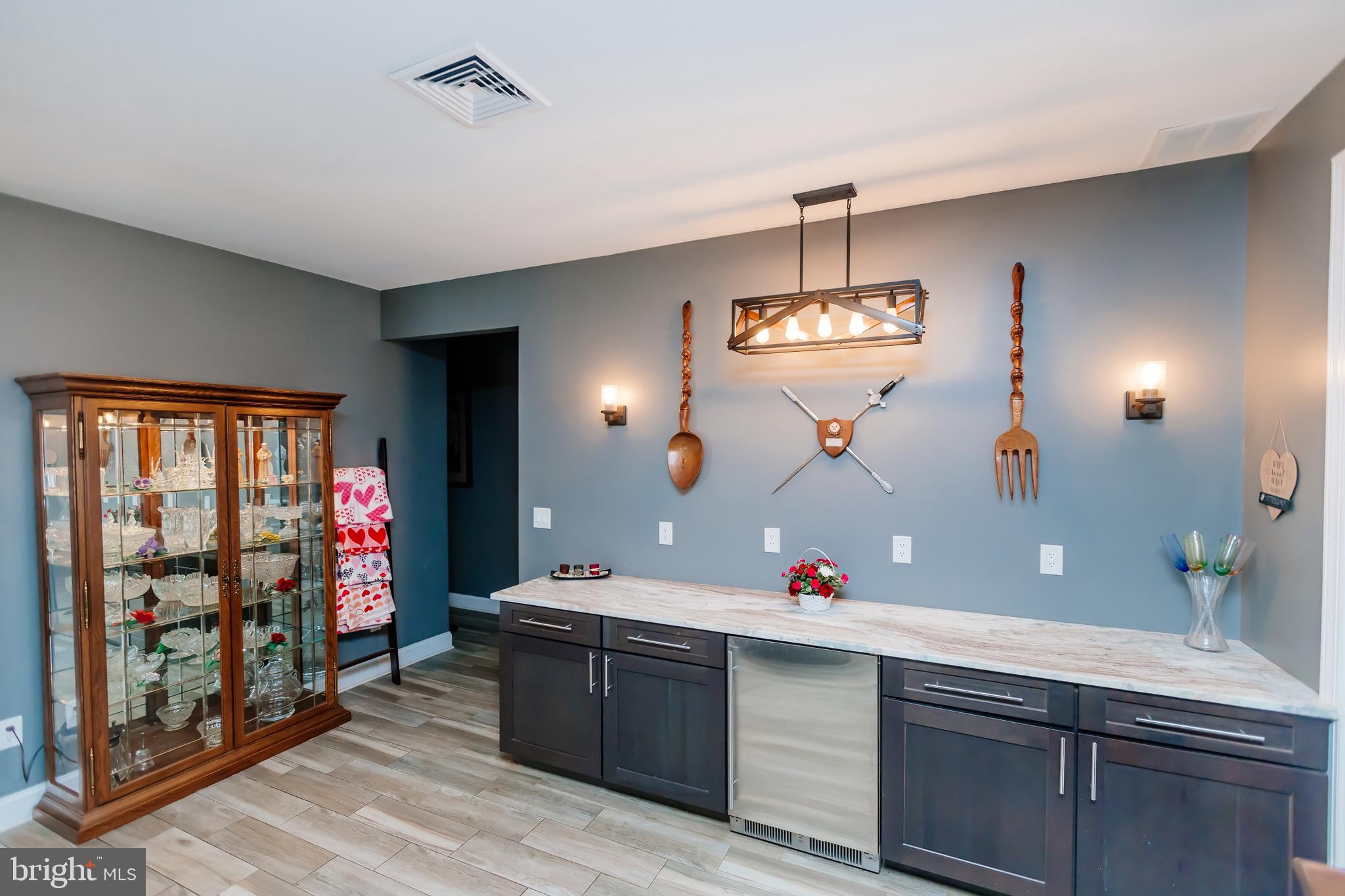 ELDERBERRY POND - Residential