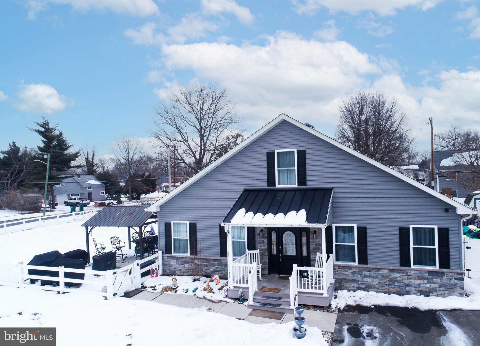 ELDERBERRY POND - Residential