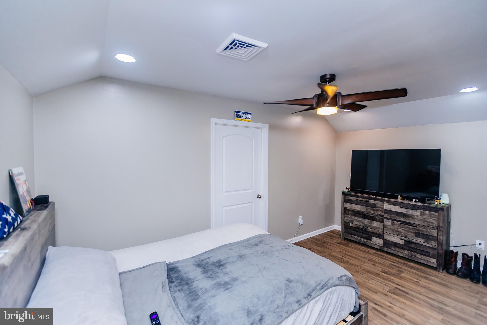 ELDERBERRY POND - Residential