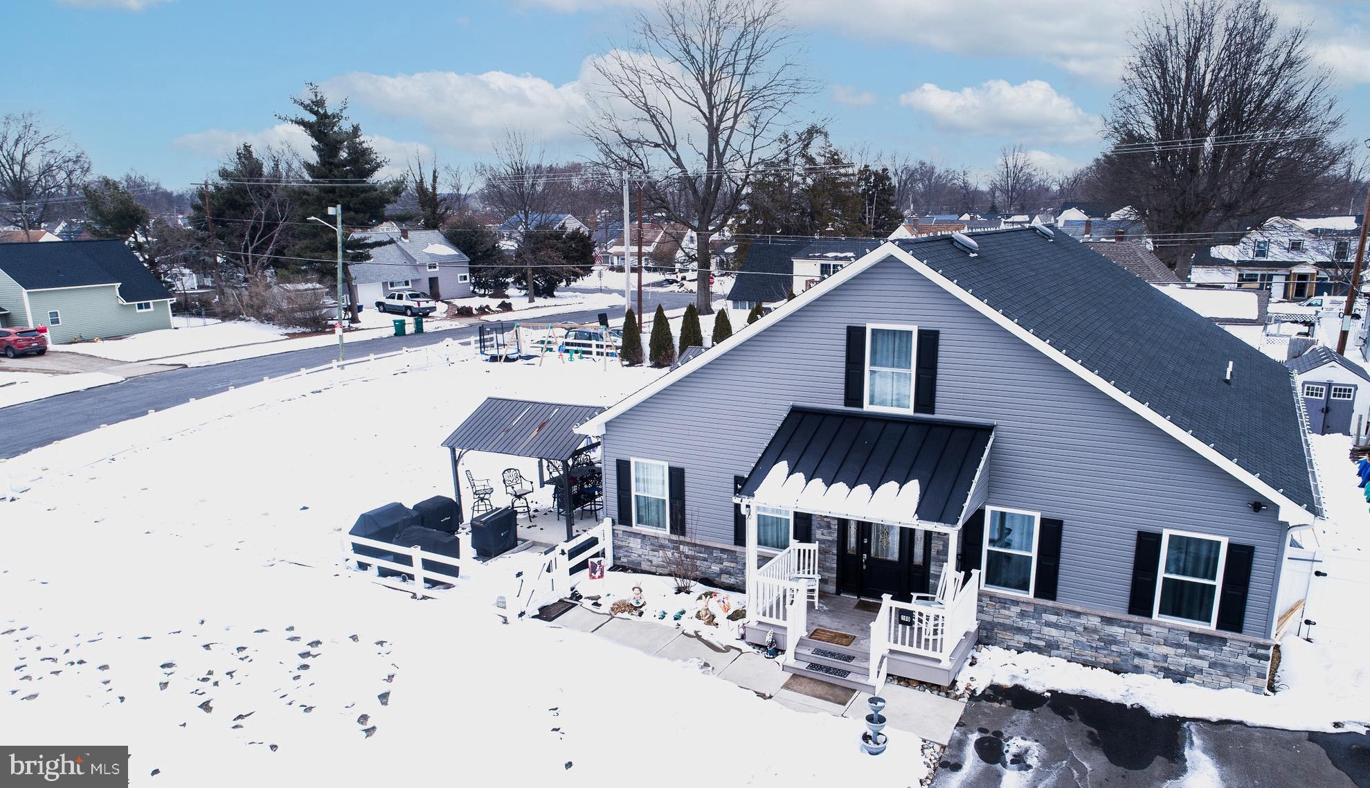 ELDERBERRY POND - Residential