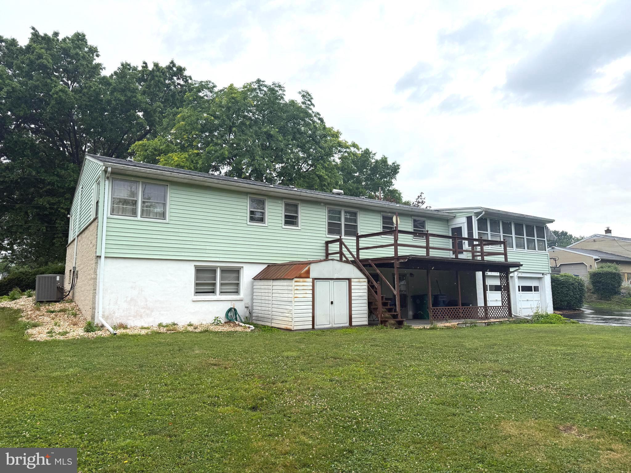 1141 GREEN TREE ROAD