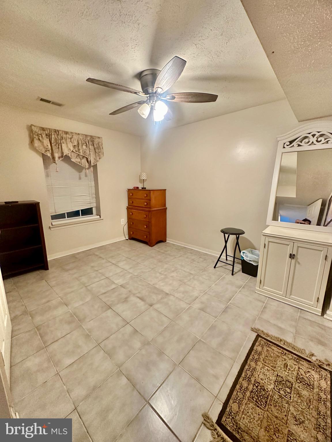 DALE CITY - Residential Lease