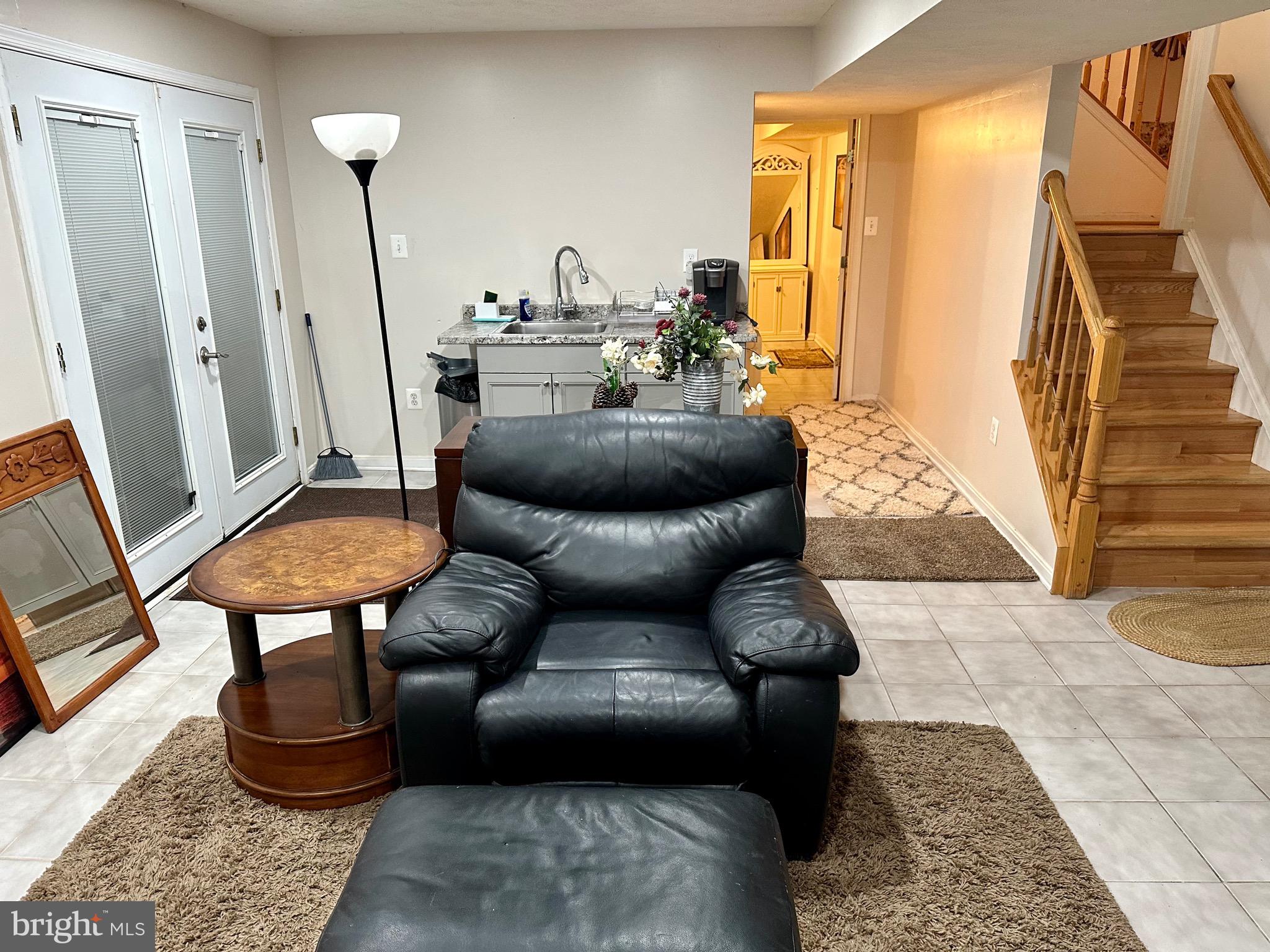 DALE CITY - Residential Lease