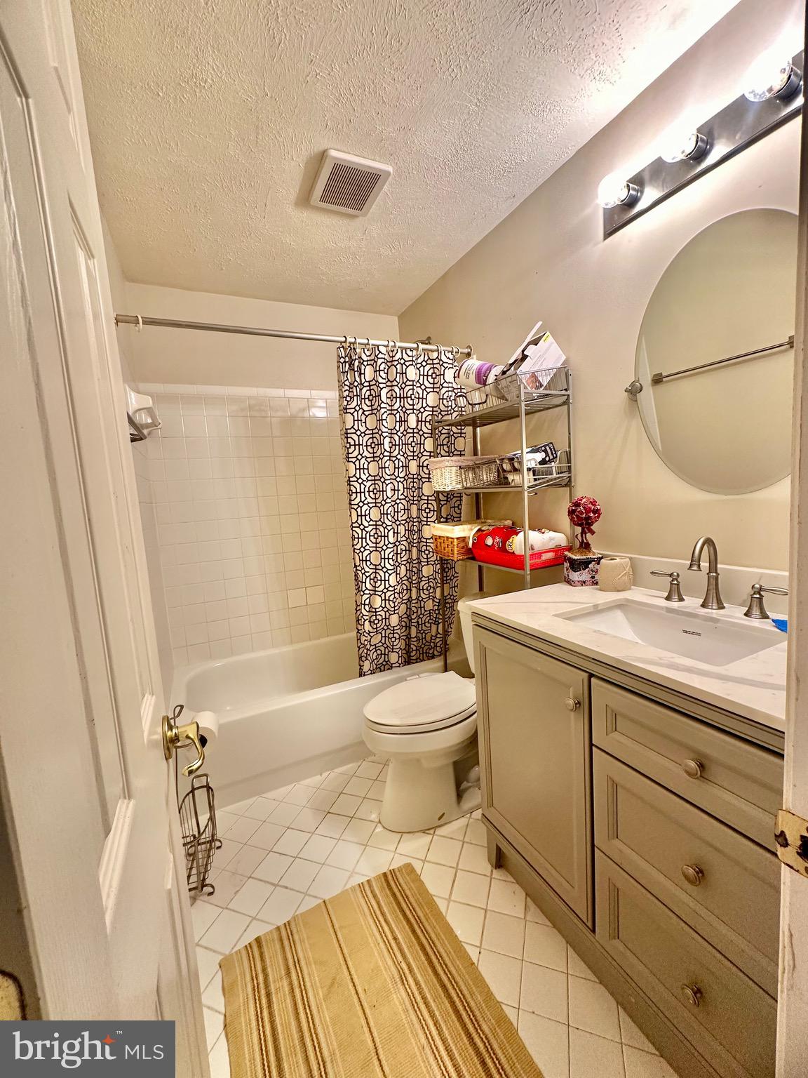 DALE CITY - Residential Lease