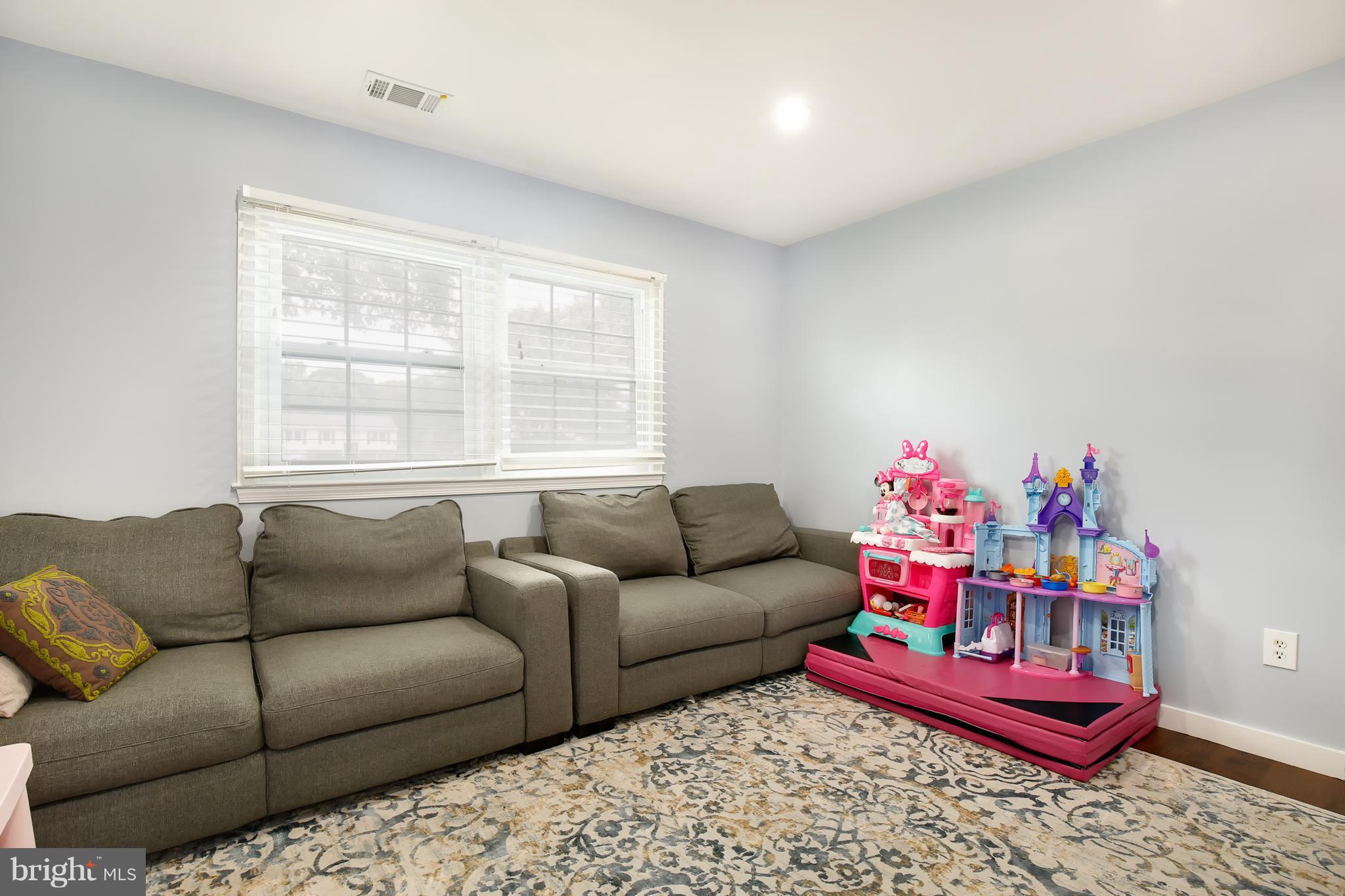 BEN FRANKLIN PARK - Residential