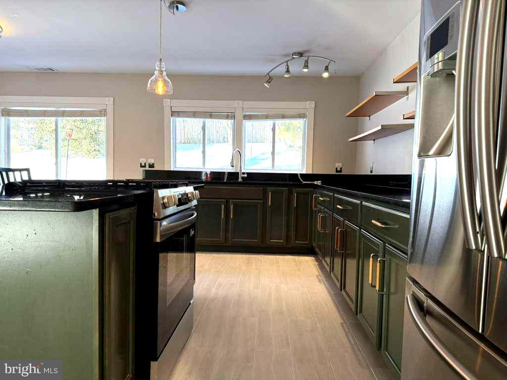 PIMMIT HILLS - Residential