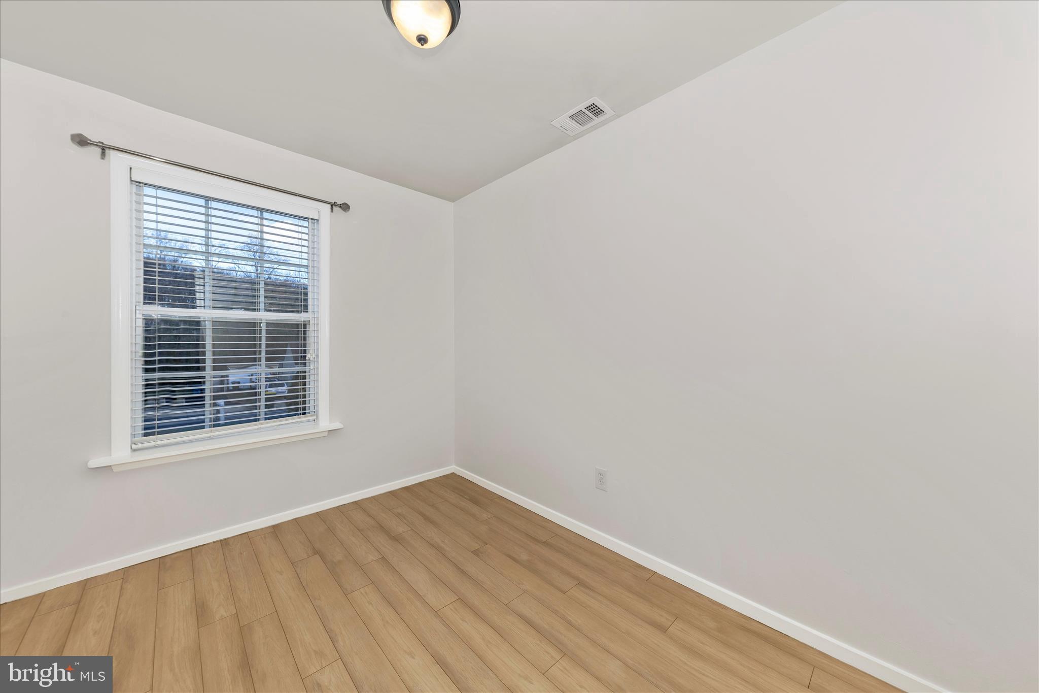 PIMMIT HILLS - Residential