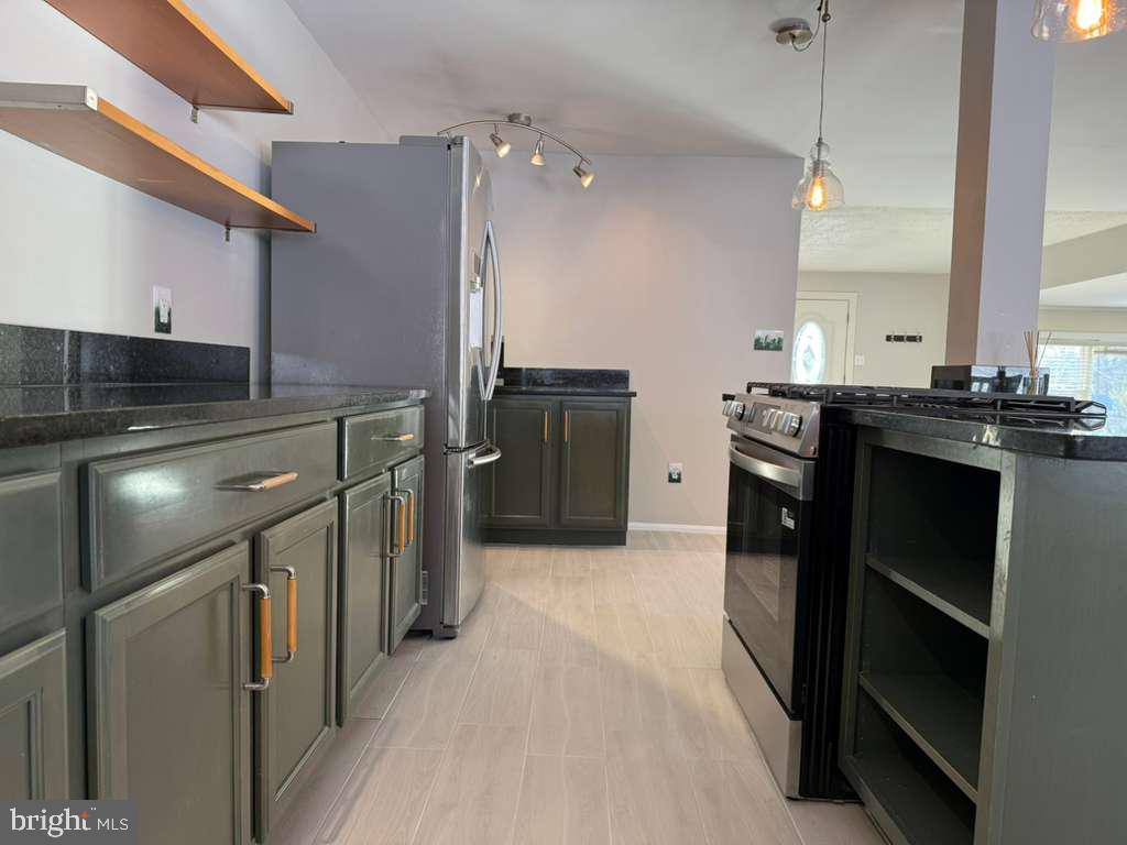 PIMMIT HILLS - Residential