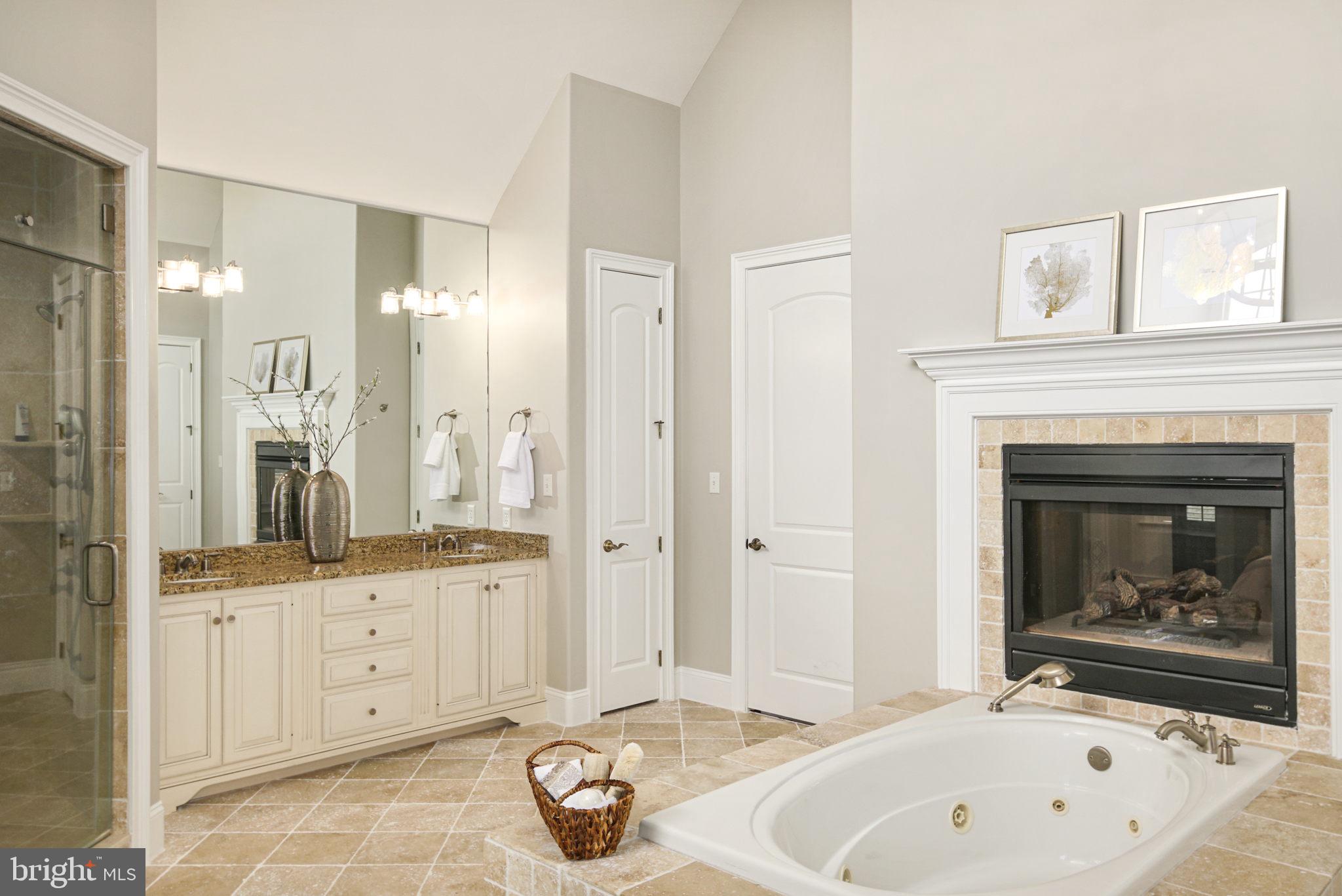 BRIARWOOD - Residential