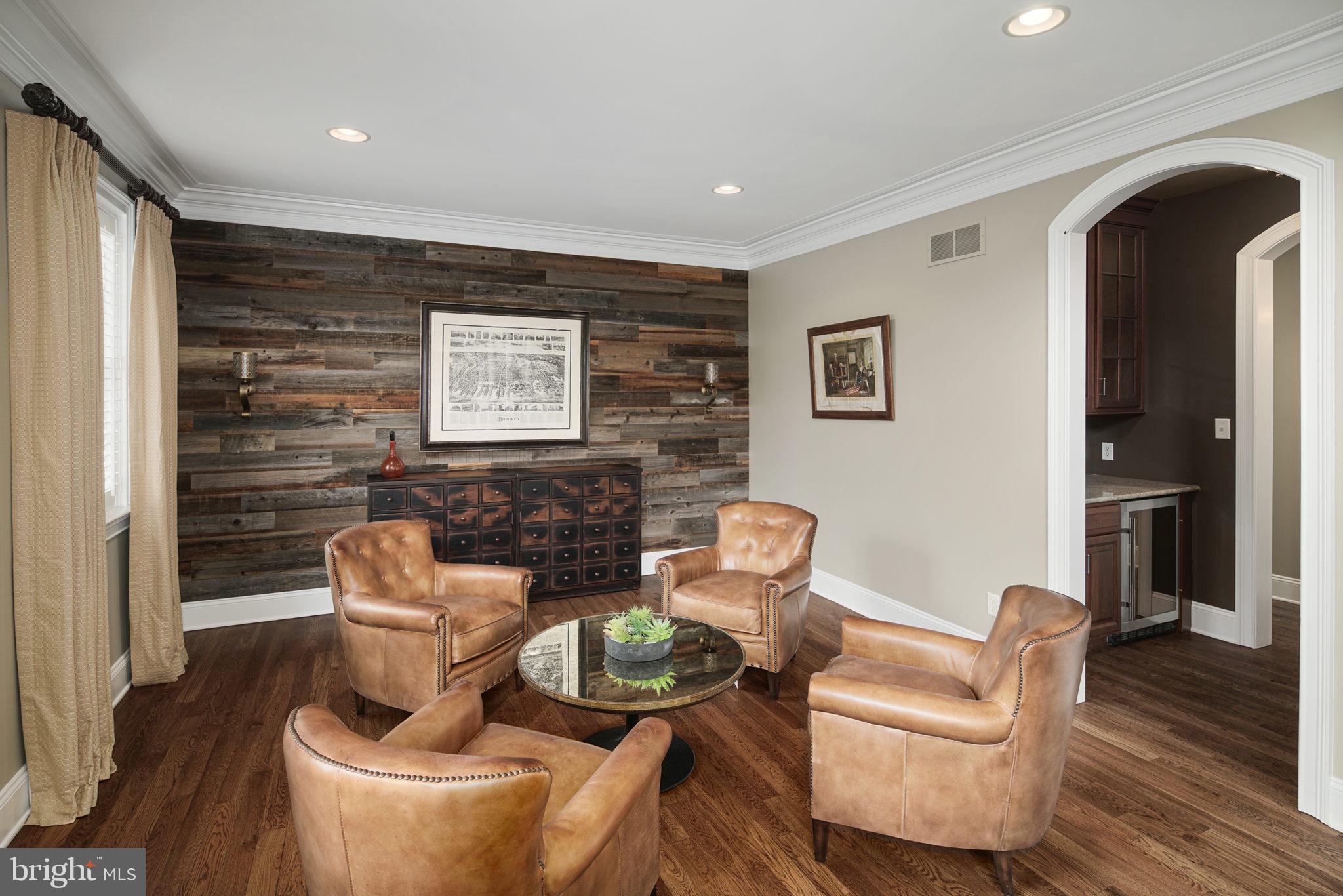 BRIARWOOD - Residential