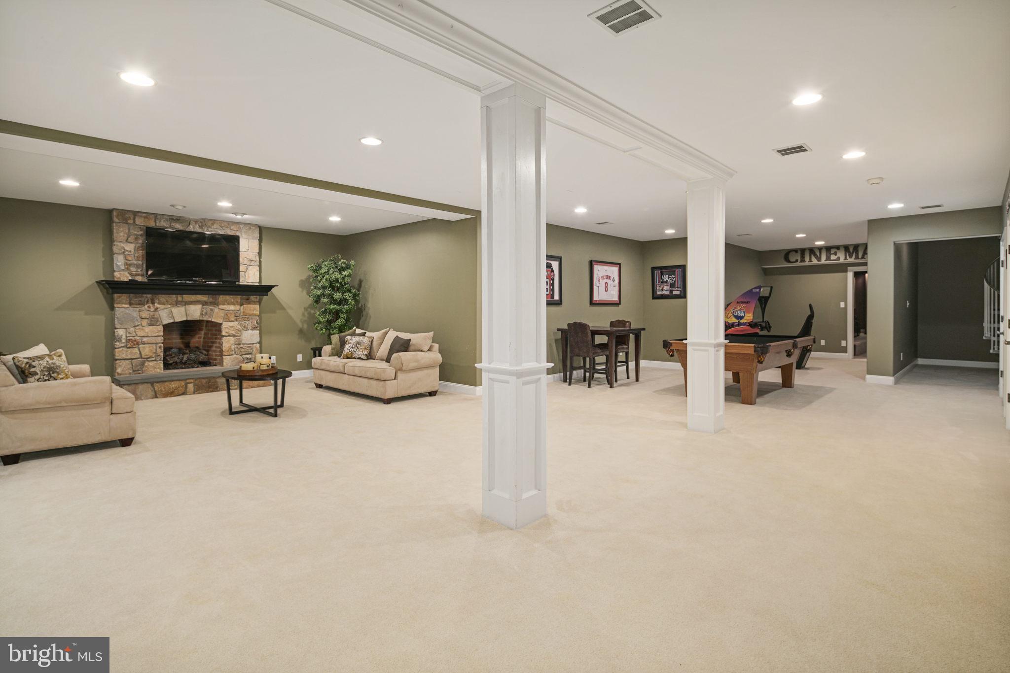 BRIARWOOD - Residential