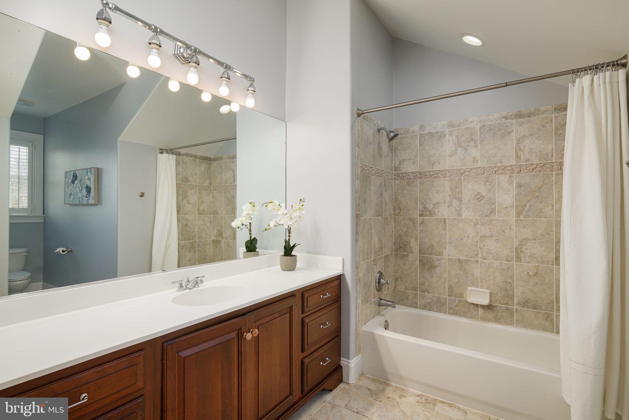 BRIARWOOD - Residential