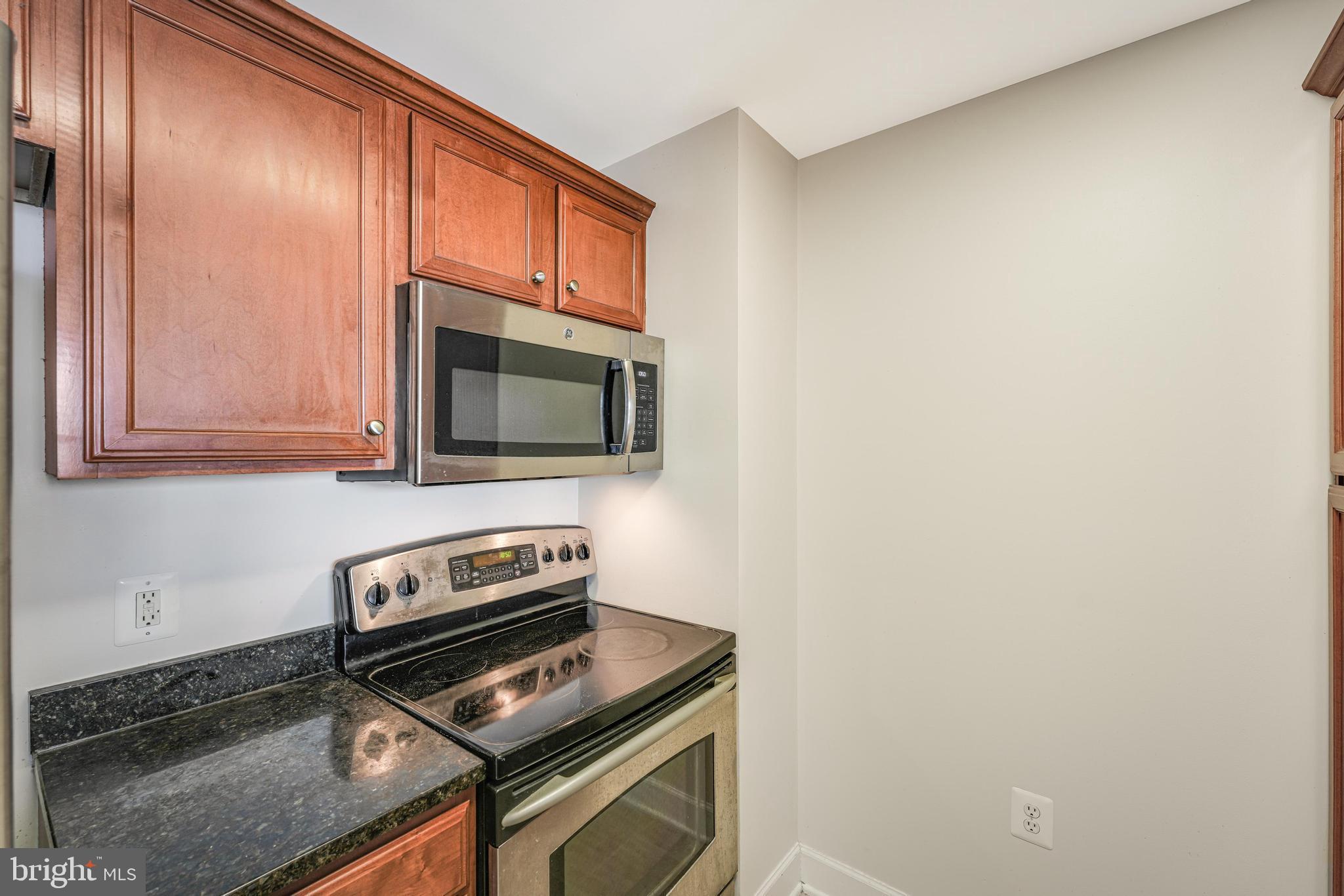 CARLTON HOUSE - Residential