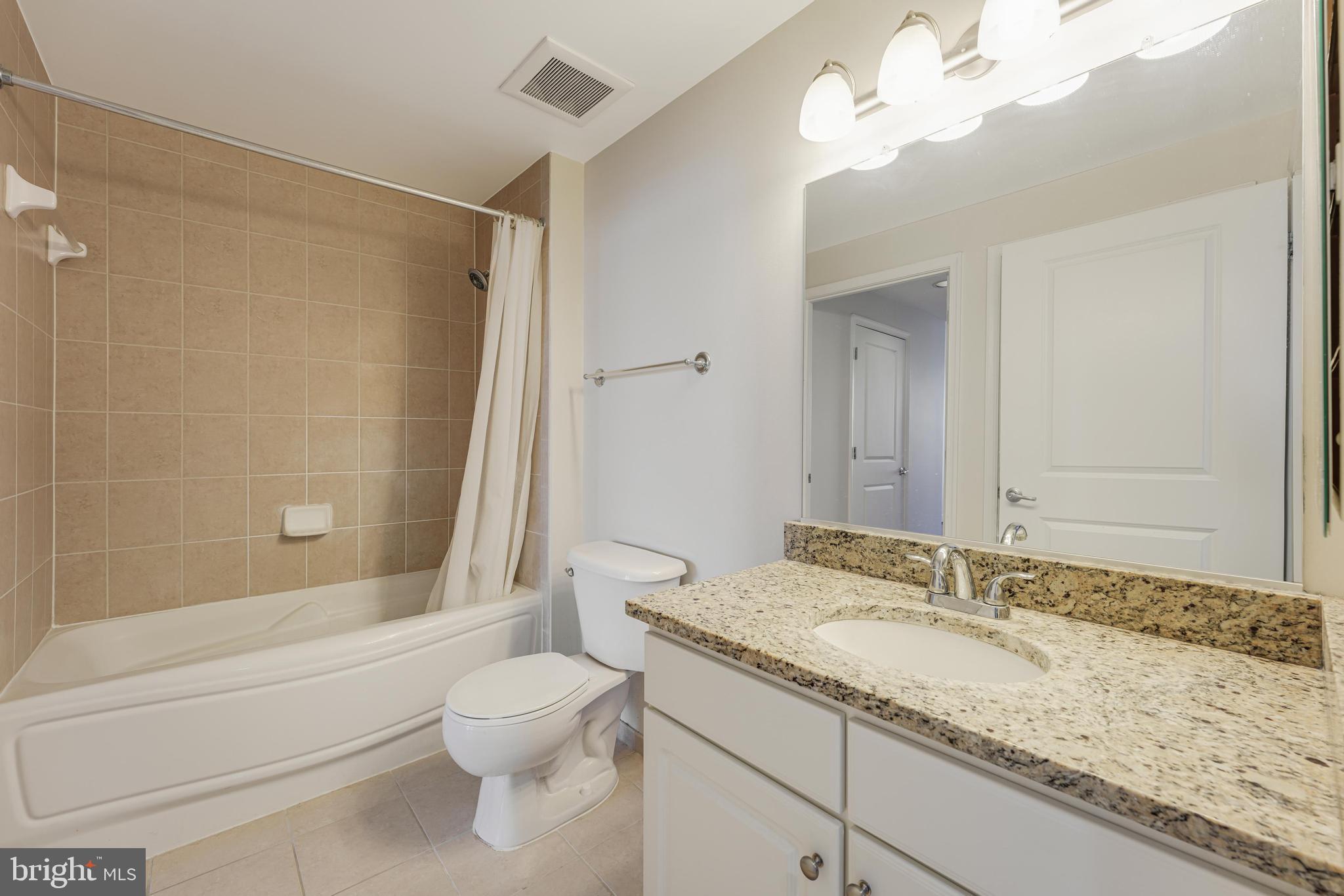 CARLTON HOUSE - Residential