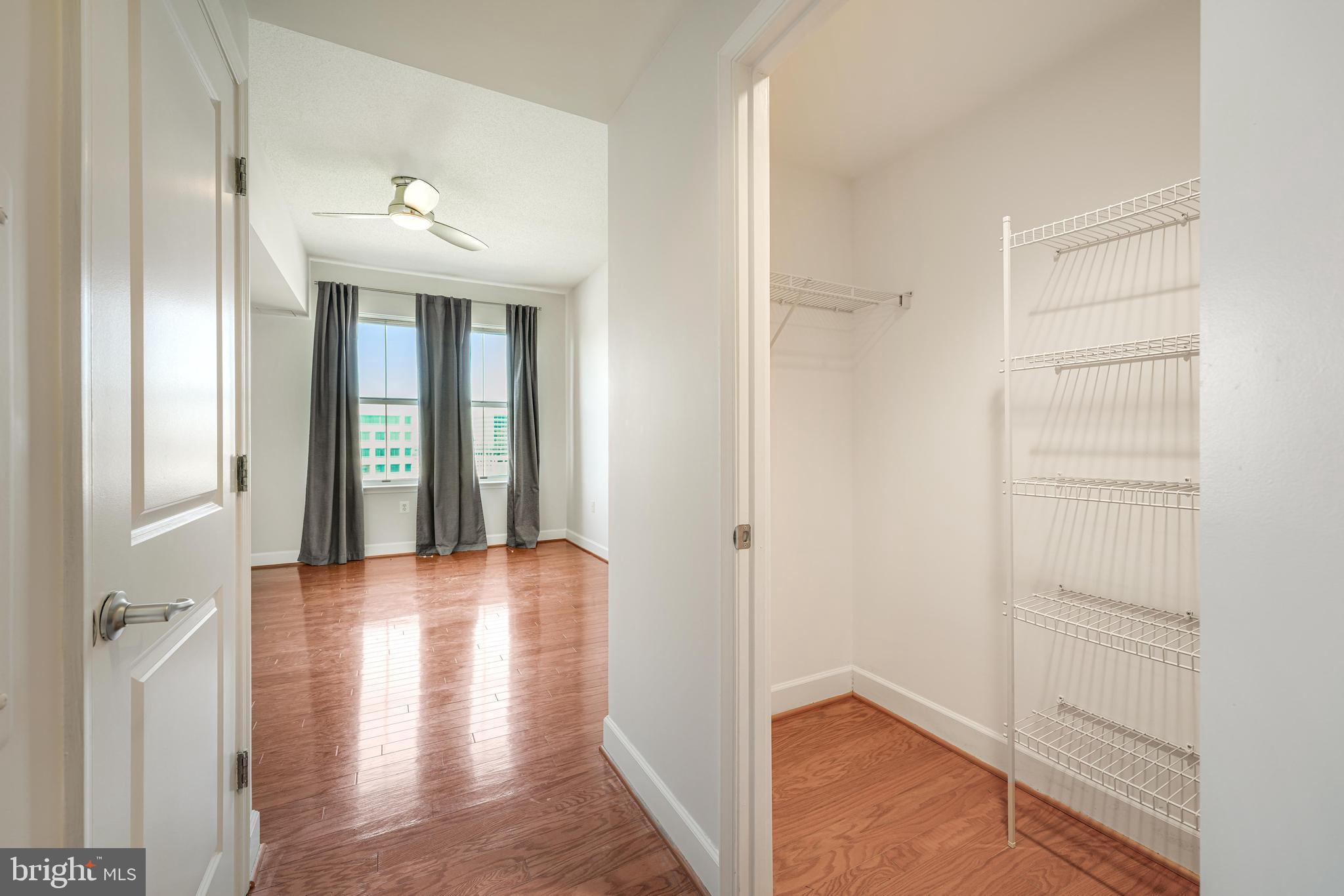 CARLTON HOUSE - Residential