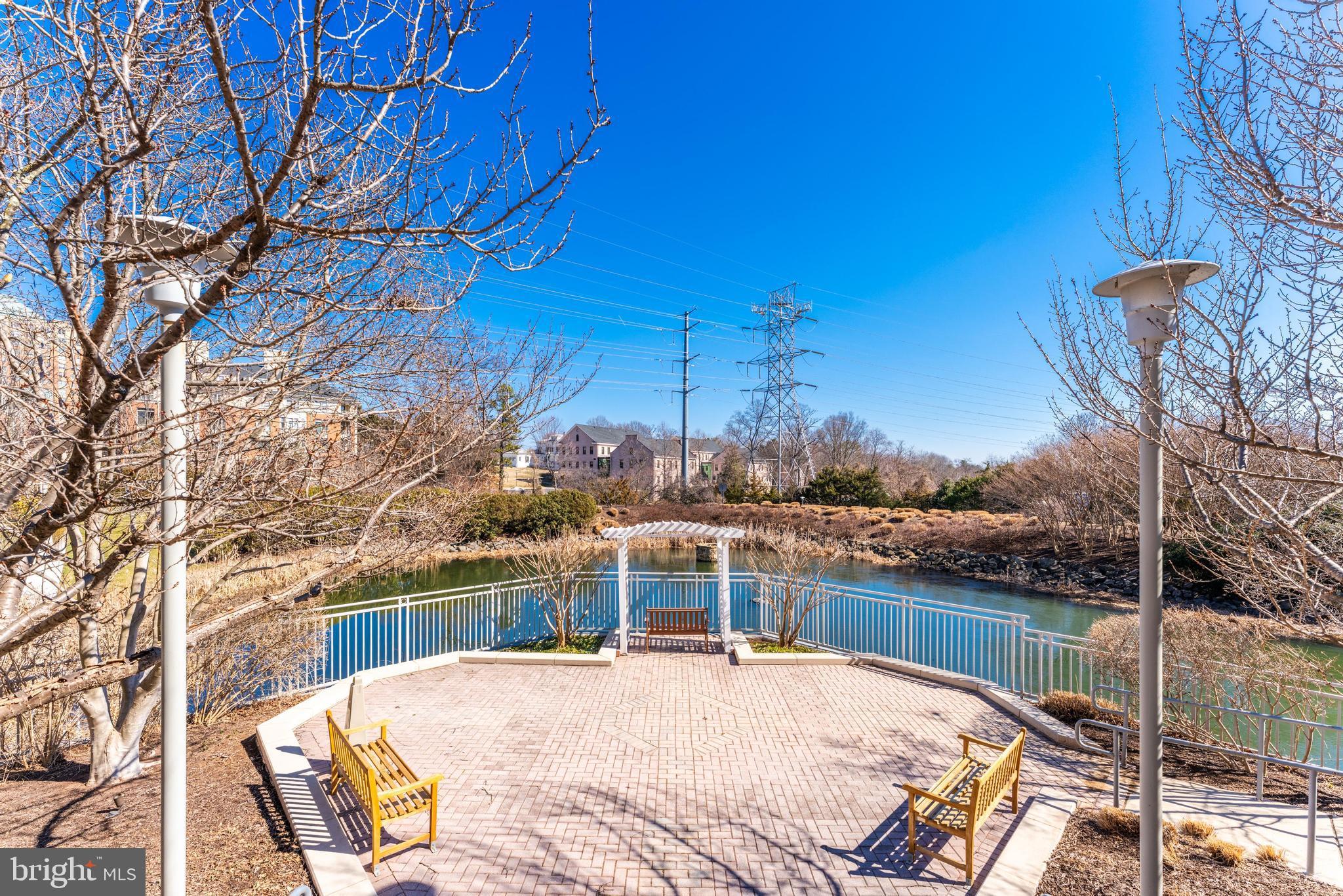 CARLTON HOUSE - Residential