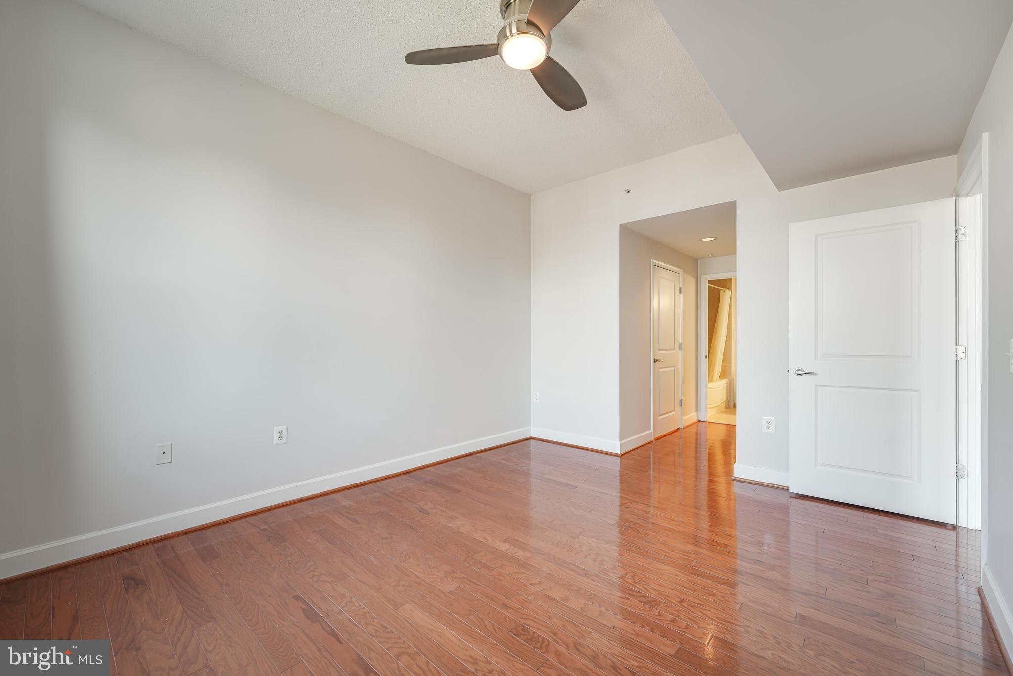 CARLTON HOUSE - Residential