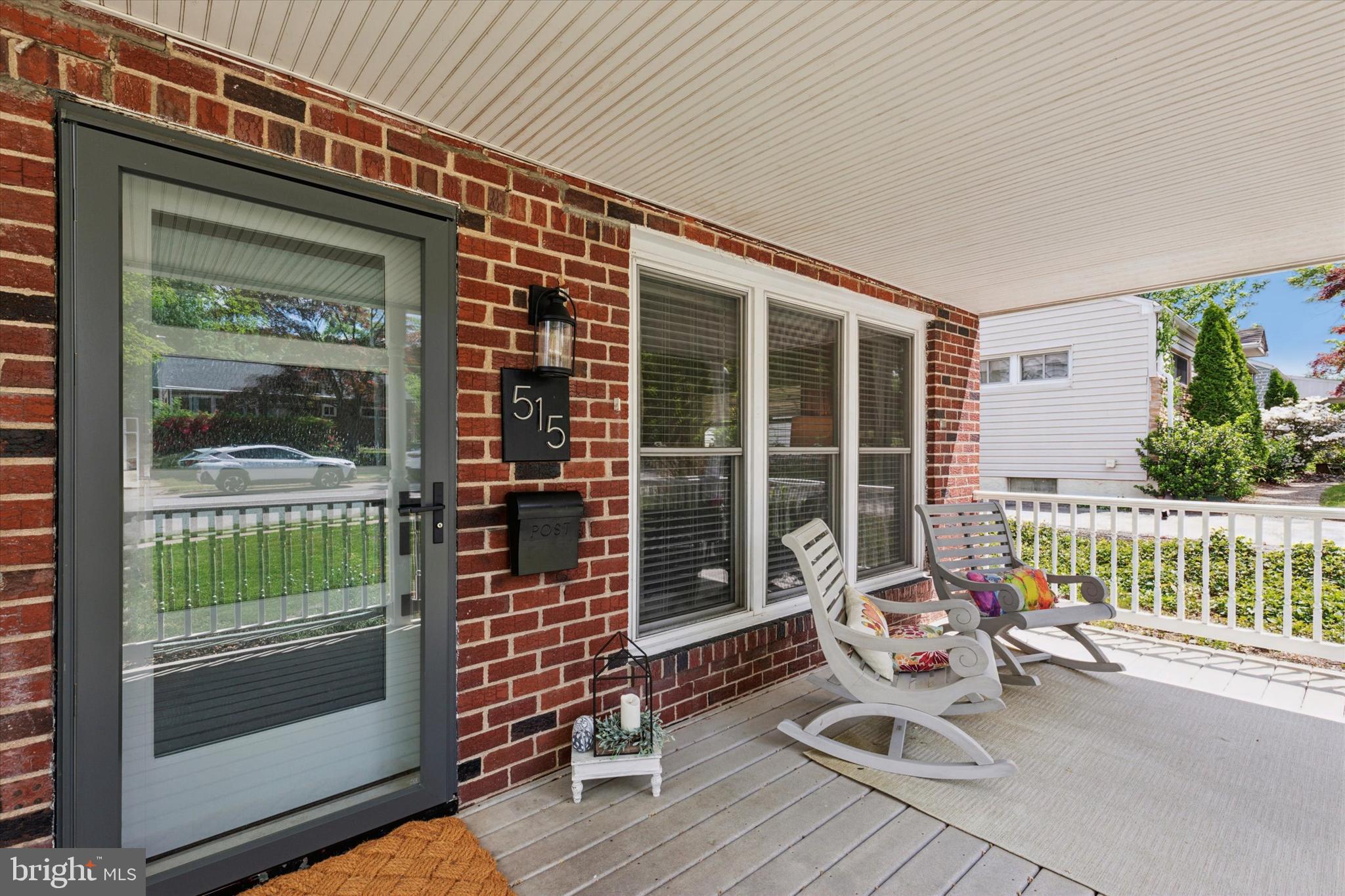 515 W ANDERSON AVENUE