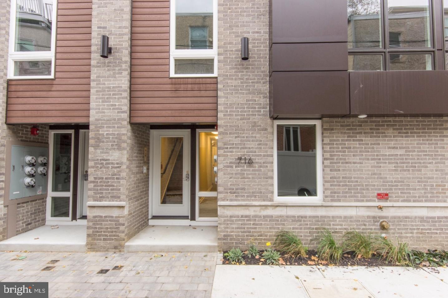 HAWTHORNE - Residential Lease