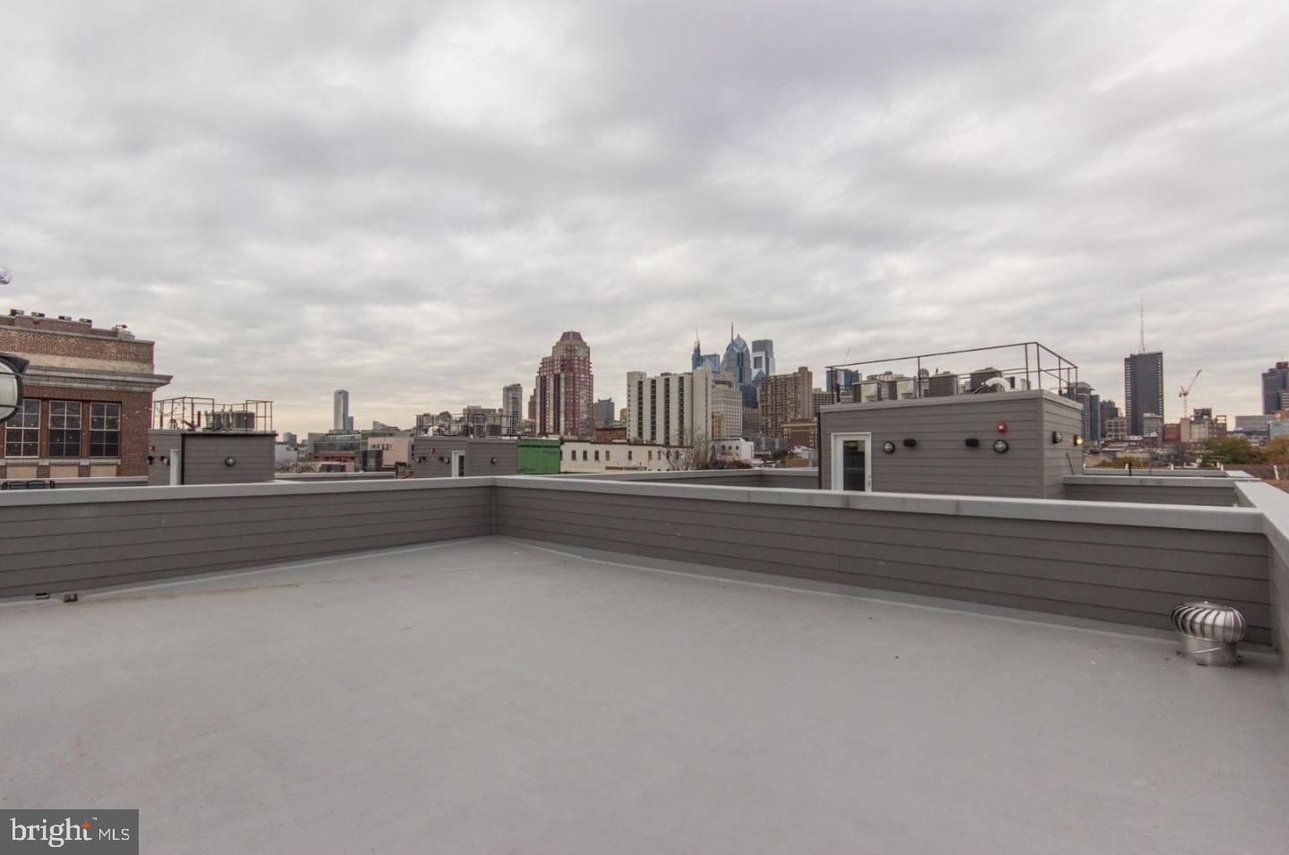 HAWTHORNE - Residential Lease