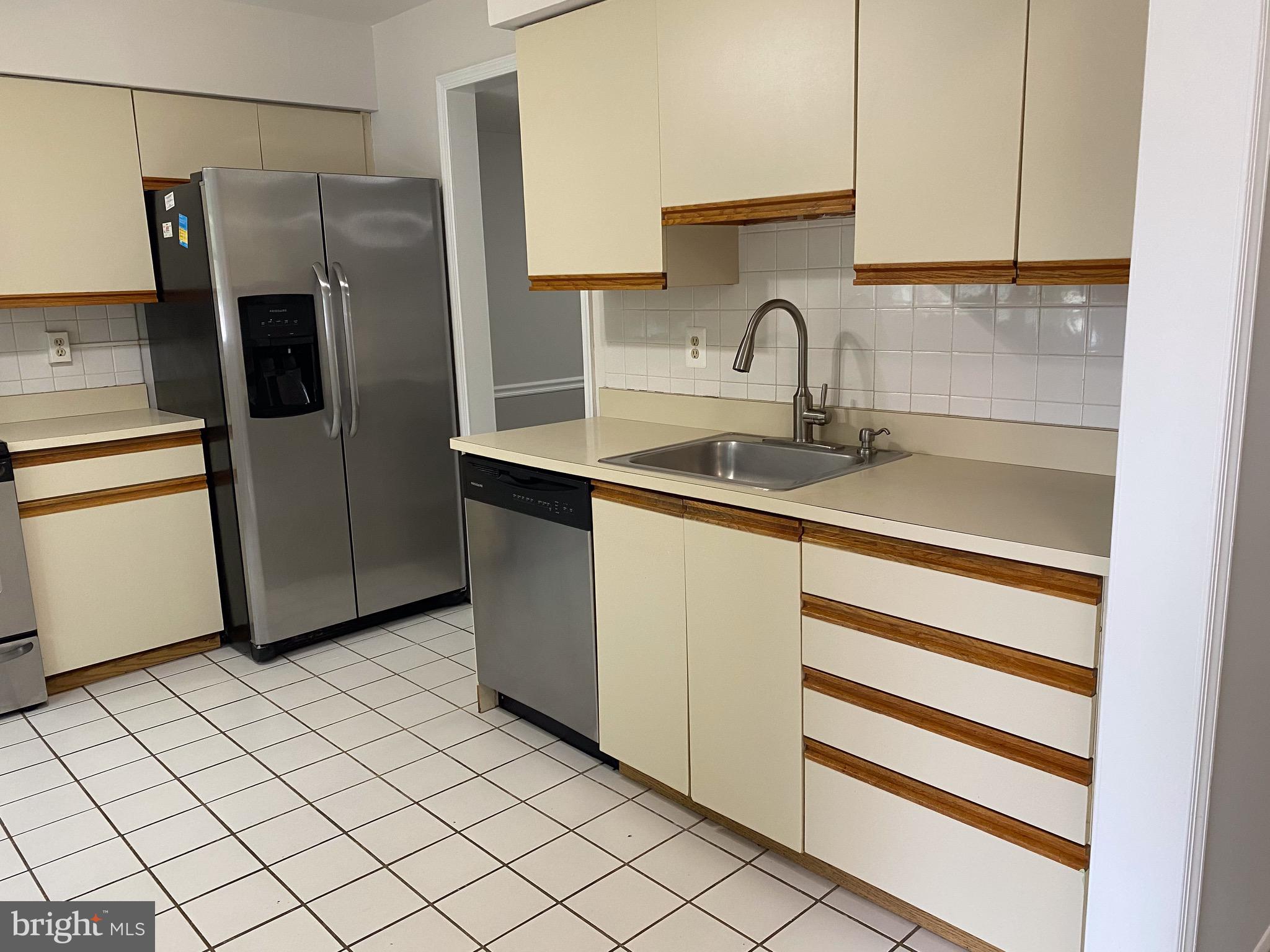 CAPETOWNE - Residential