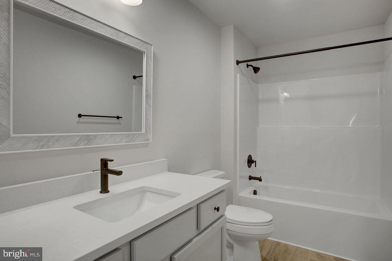 PENN NATIONAL GOLF COURSE COMMUNITY - Residential