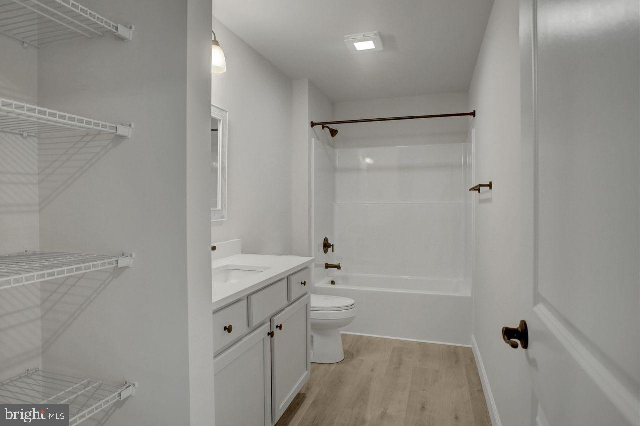 PENN NATIONAL GOLF COURSE COMMUNITY - Residential