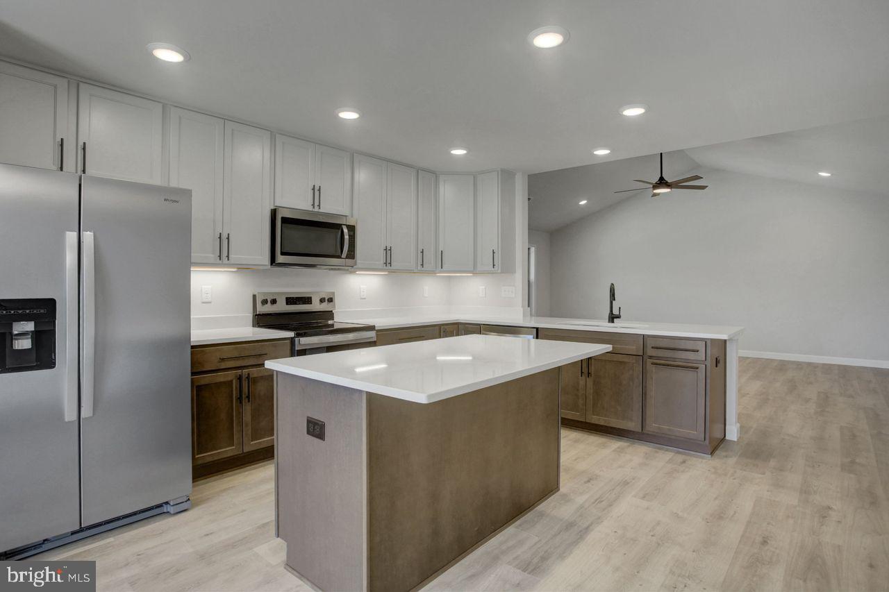 PENN NATIONAL GOLF COURSE COMMUNITY - Residential