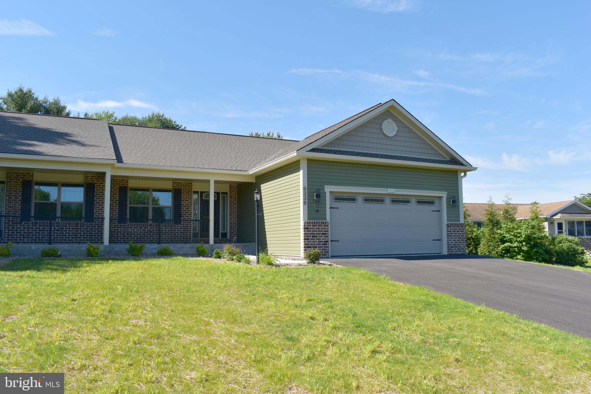 PENN NATIONAL GOLF COURSE COMMUNITY - Residential