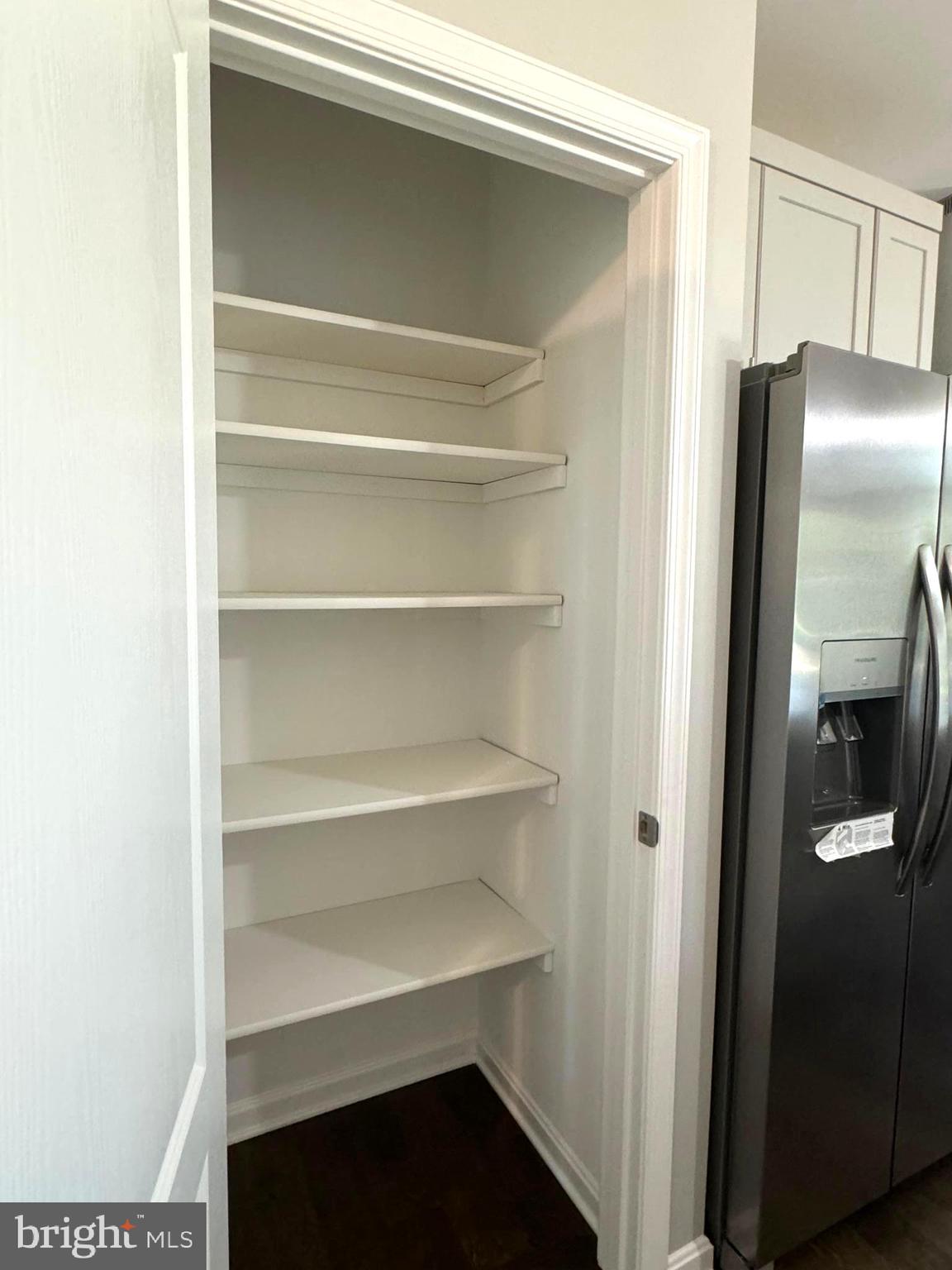 GOLDEN BEACH - Residential