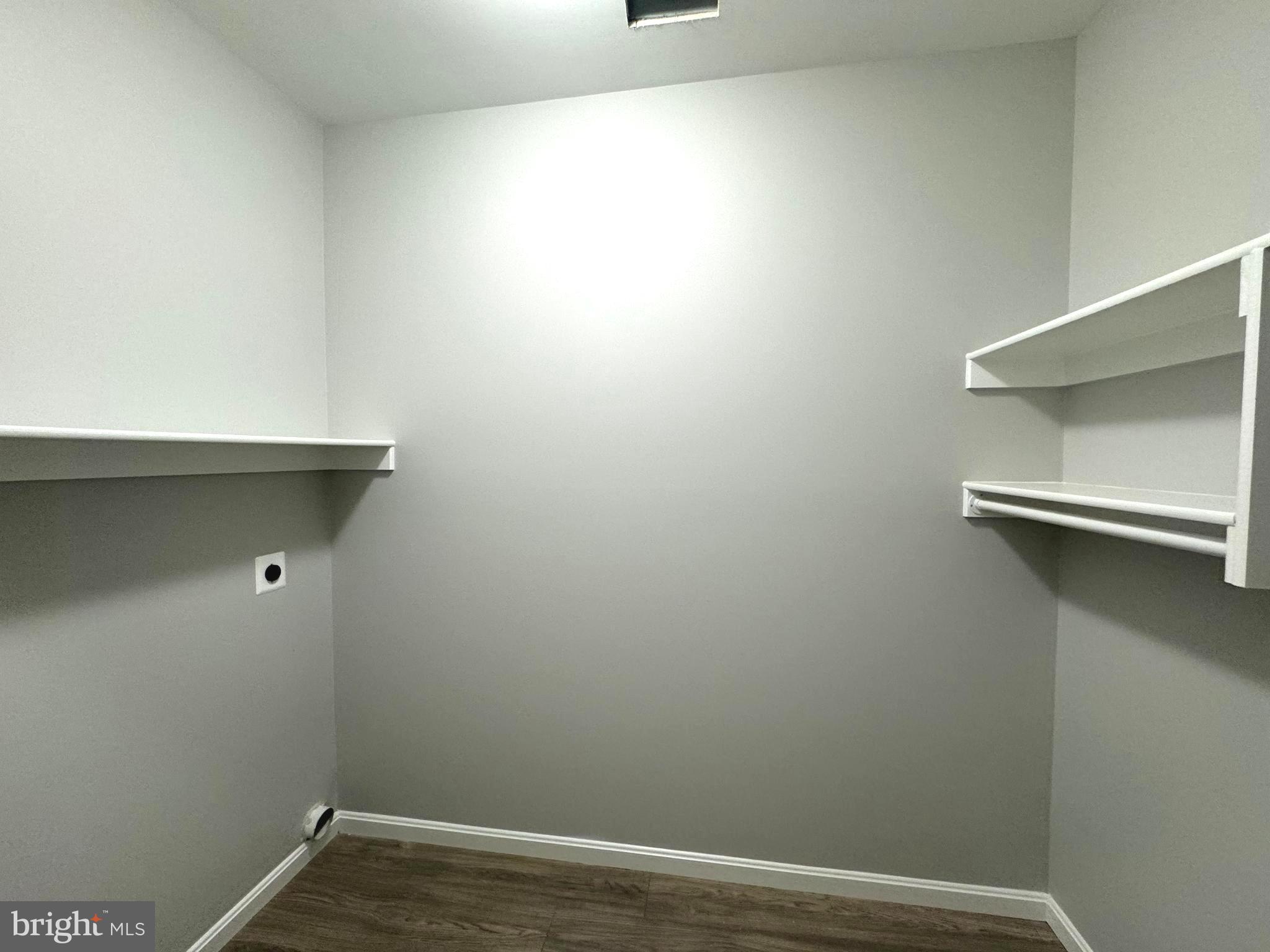 GOLDEN BEACH - Residential